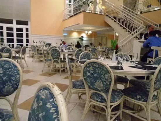 Restaurant/Places to Eat in Il Campanario