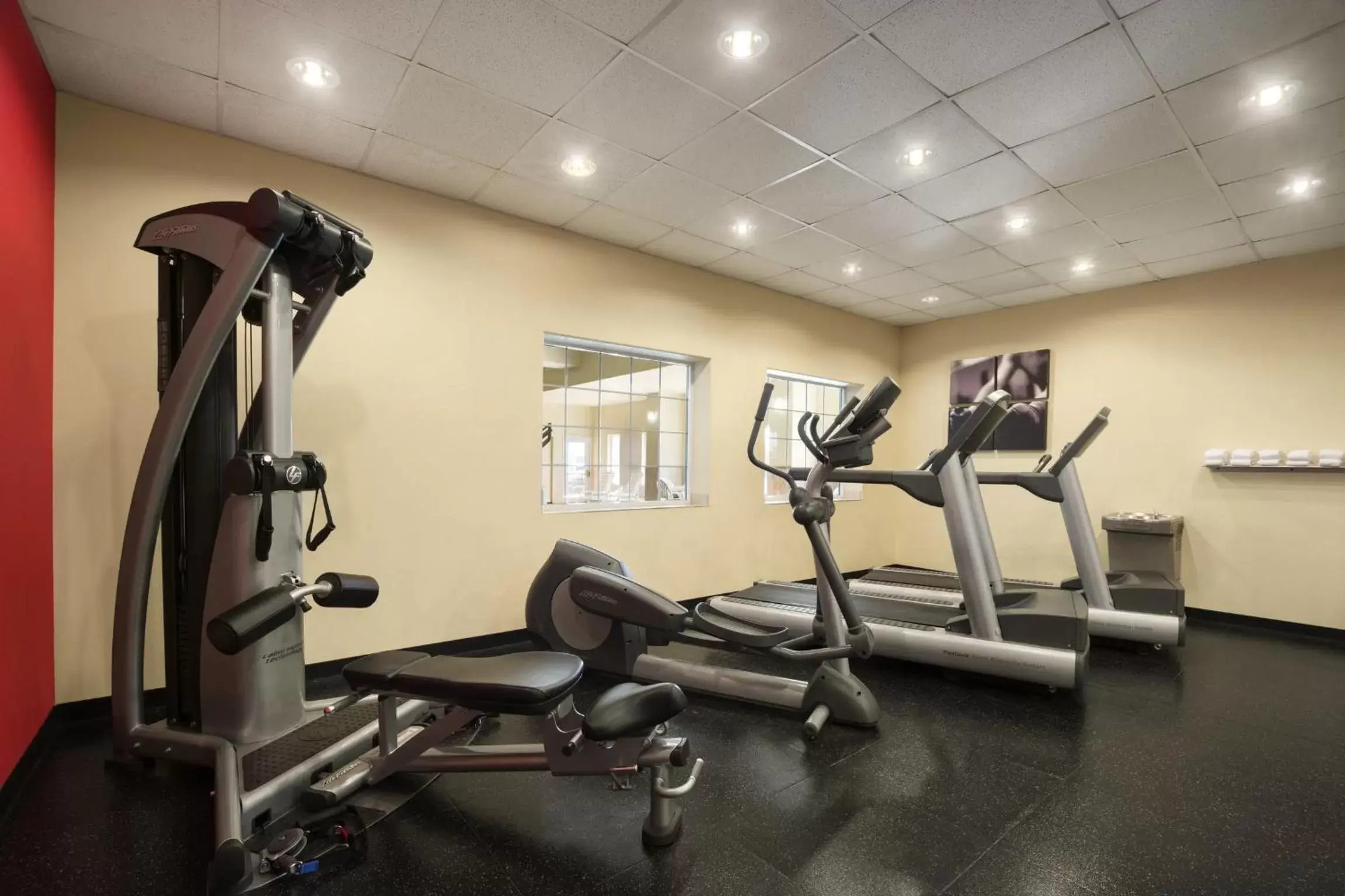 Fitness centre/facilities in Country Inn & Suites by Radisson, Oklahoma City - Quail Springs, OK Fitness centre/facilities in Country Inn & Suites by Radisson, Oklahoma City - Quail Springs, OK