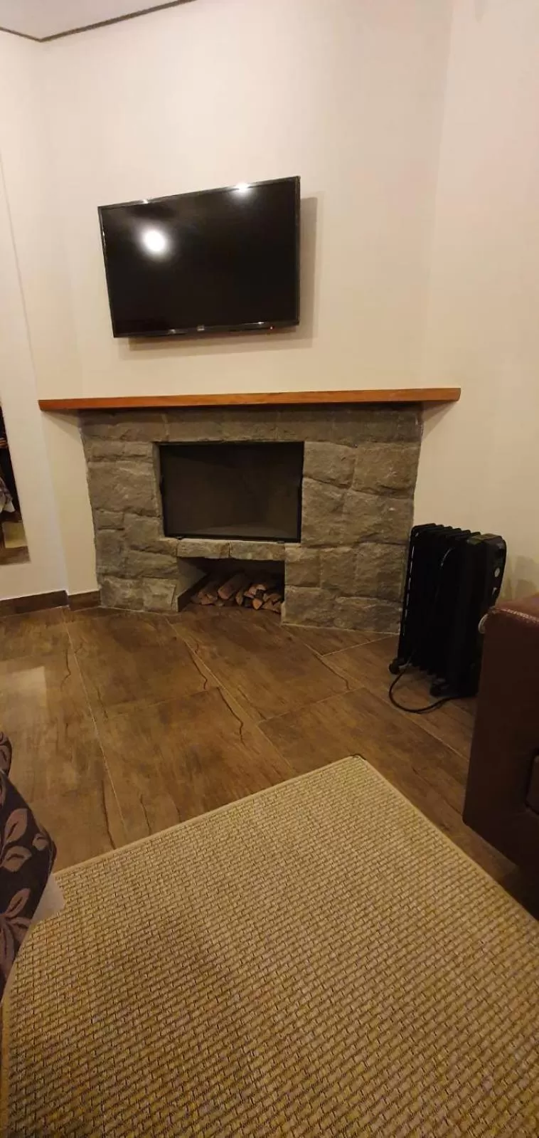 Chalet Studio with Spa Bath and Fireplace in Pousada Villa Hegus