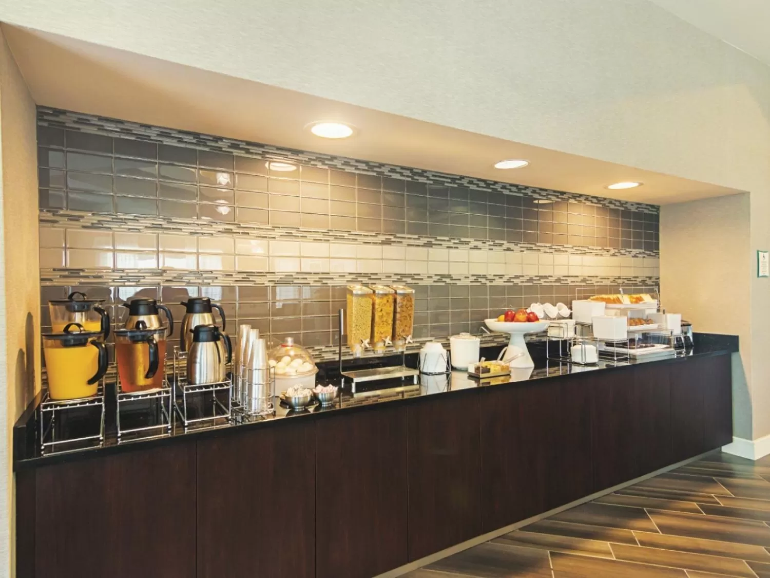 Breakfast in La Quinta by Wyndham Oklahoma City - NW Expwy