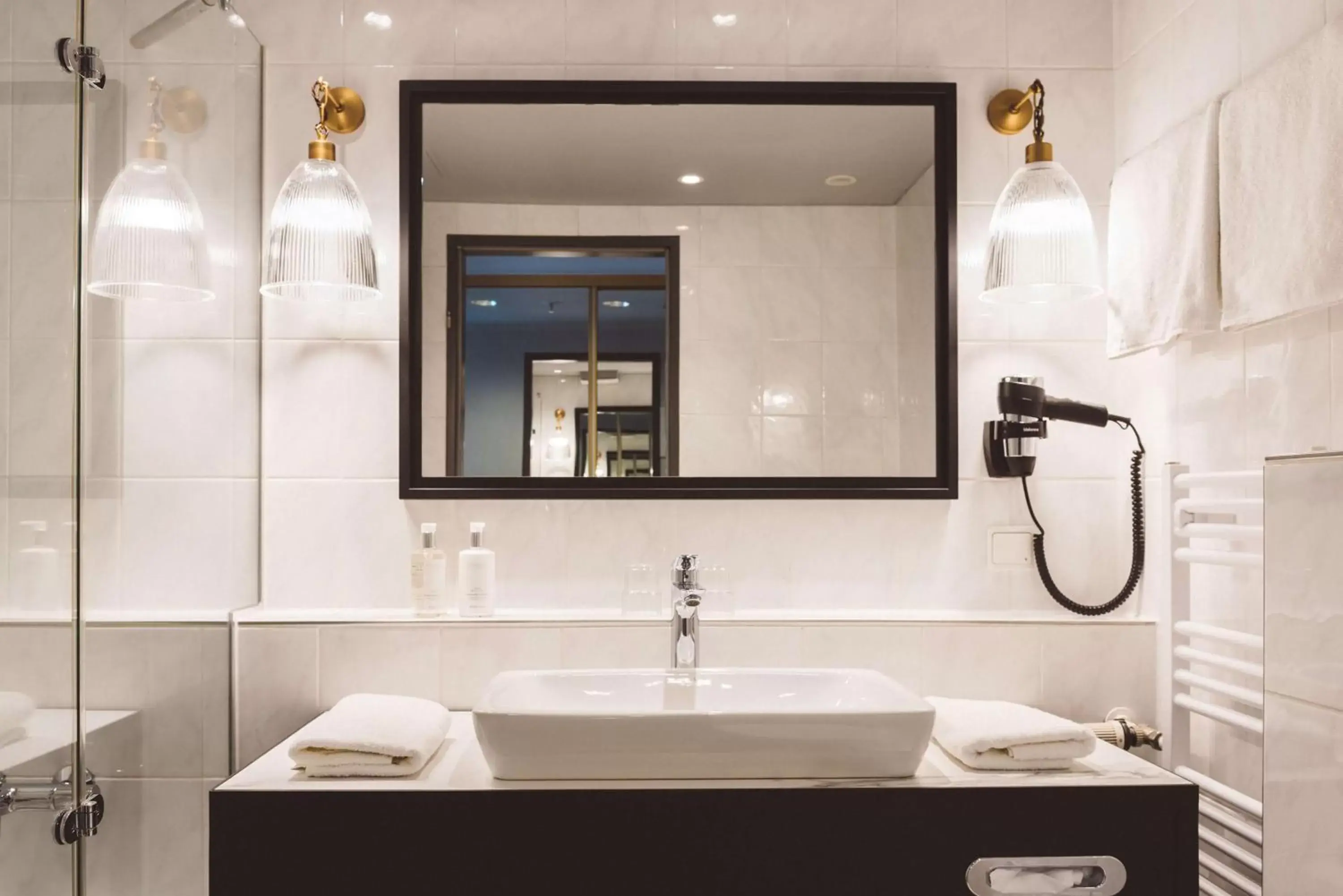 Bathroom in Hotel Berlin, Berlin, a member of Radisson Individuals