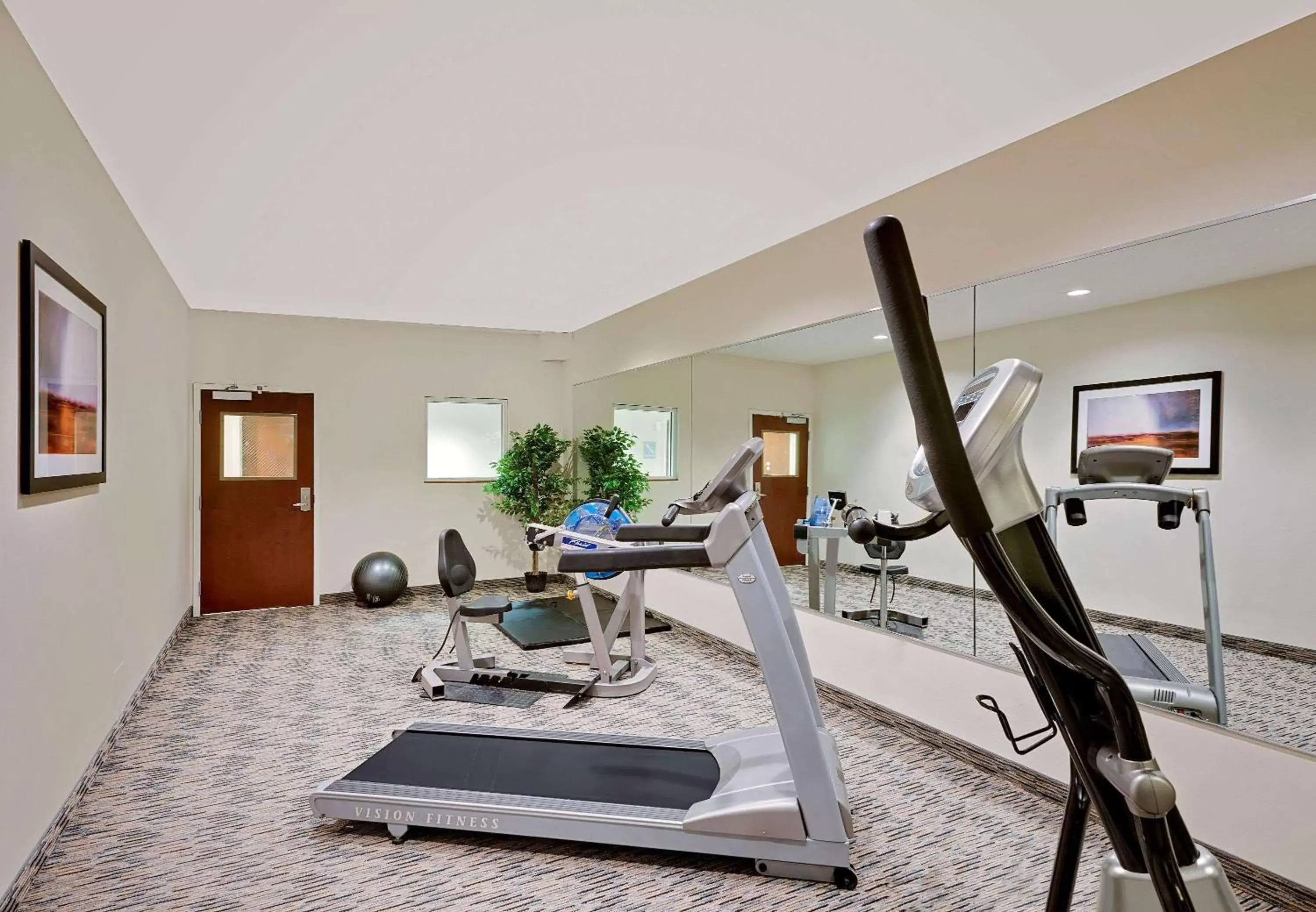 Fitness centre/facilities in Microtel Inn and Suites by Wyndham - Geneva Fitness centre/facilities in Microtel Inn and Suites by Wyndham - Geneva