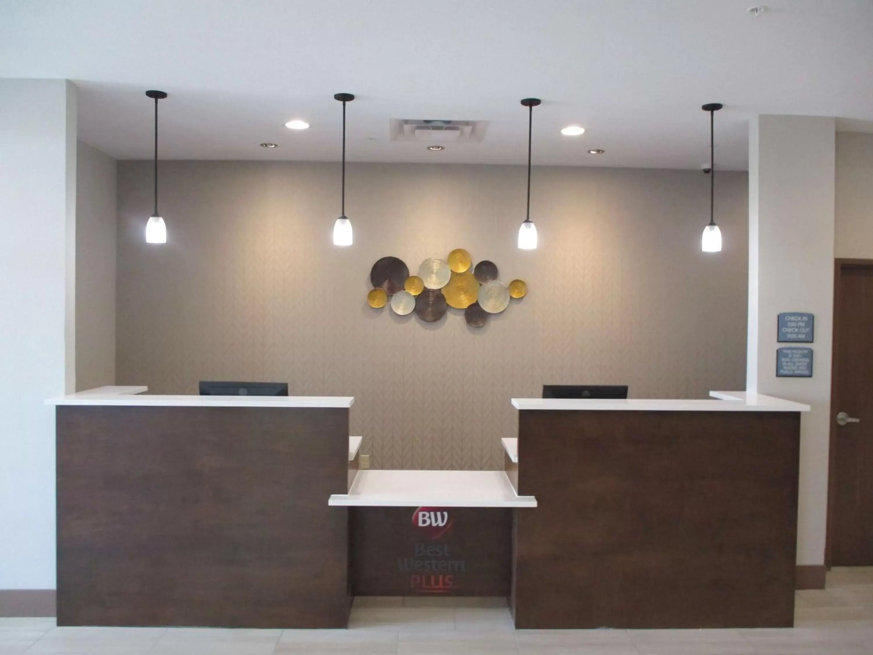 Lobby or reception, Lobby/Reception in La Quinta Inn & Suites by Wyndham Jackson-Cape Girardeau