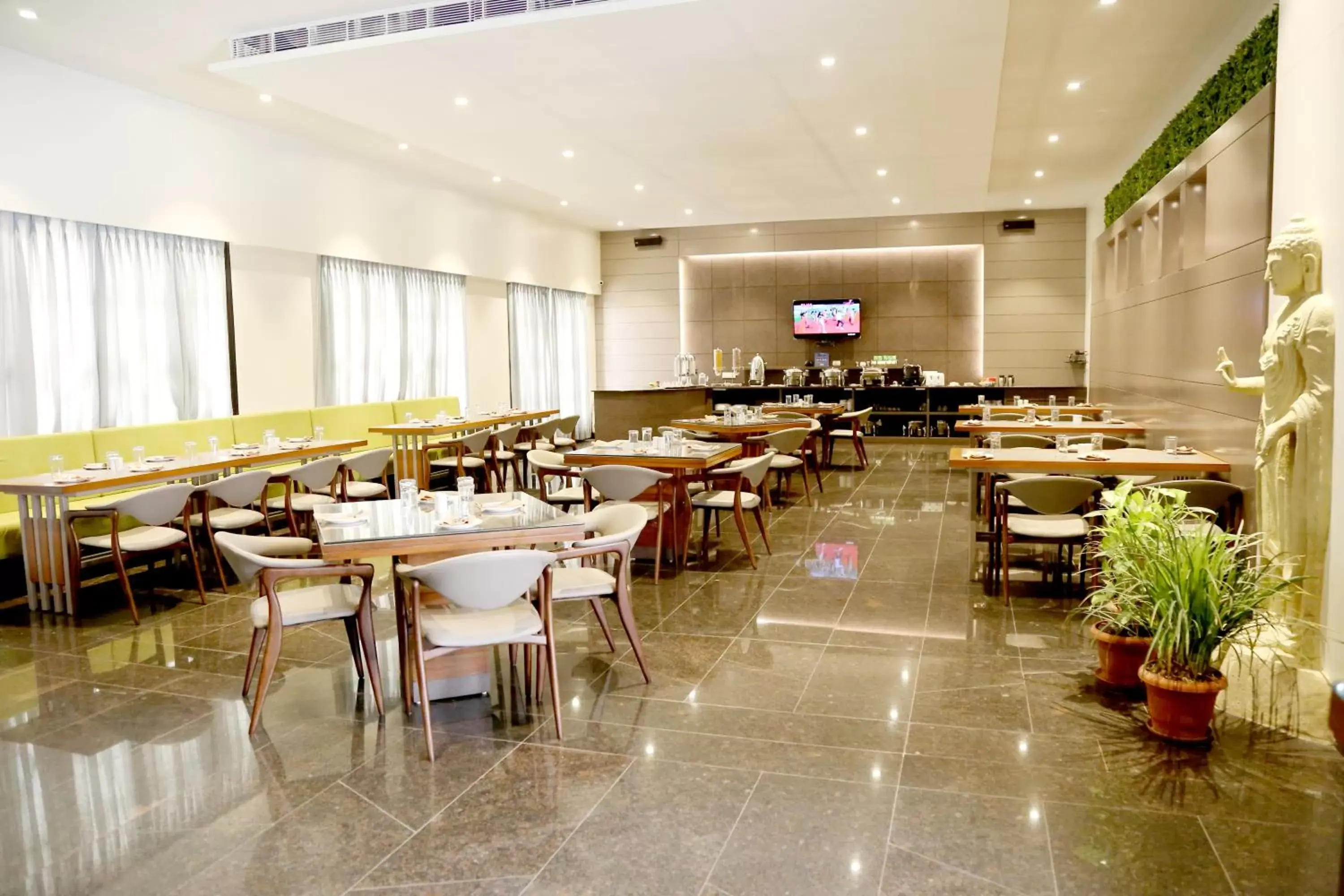 Breakfast in Hotel AGC Breakfast in Hotel AGC