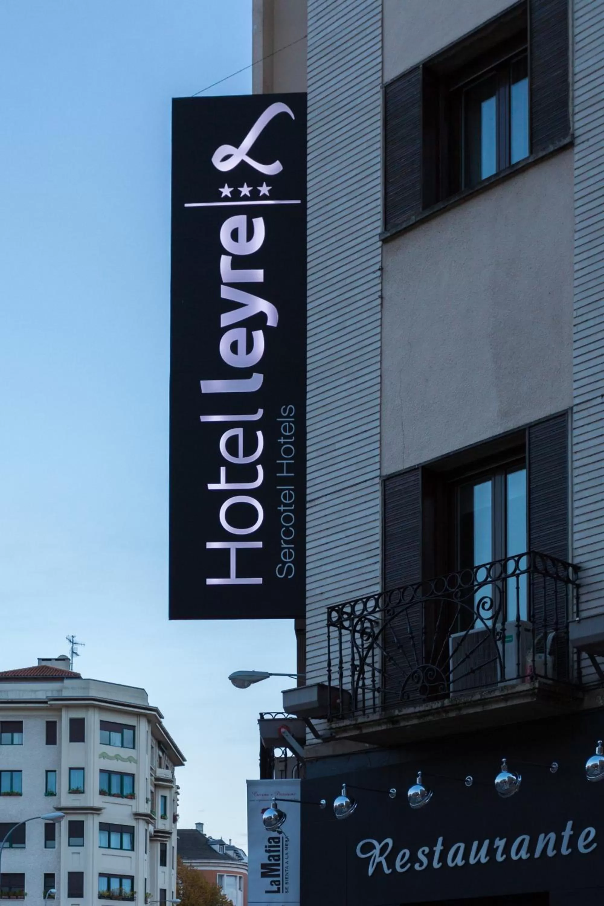 Logo/Certificate/Sign in Habitus Hotel Leyre