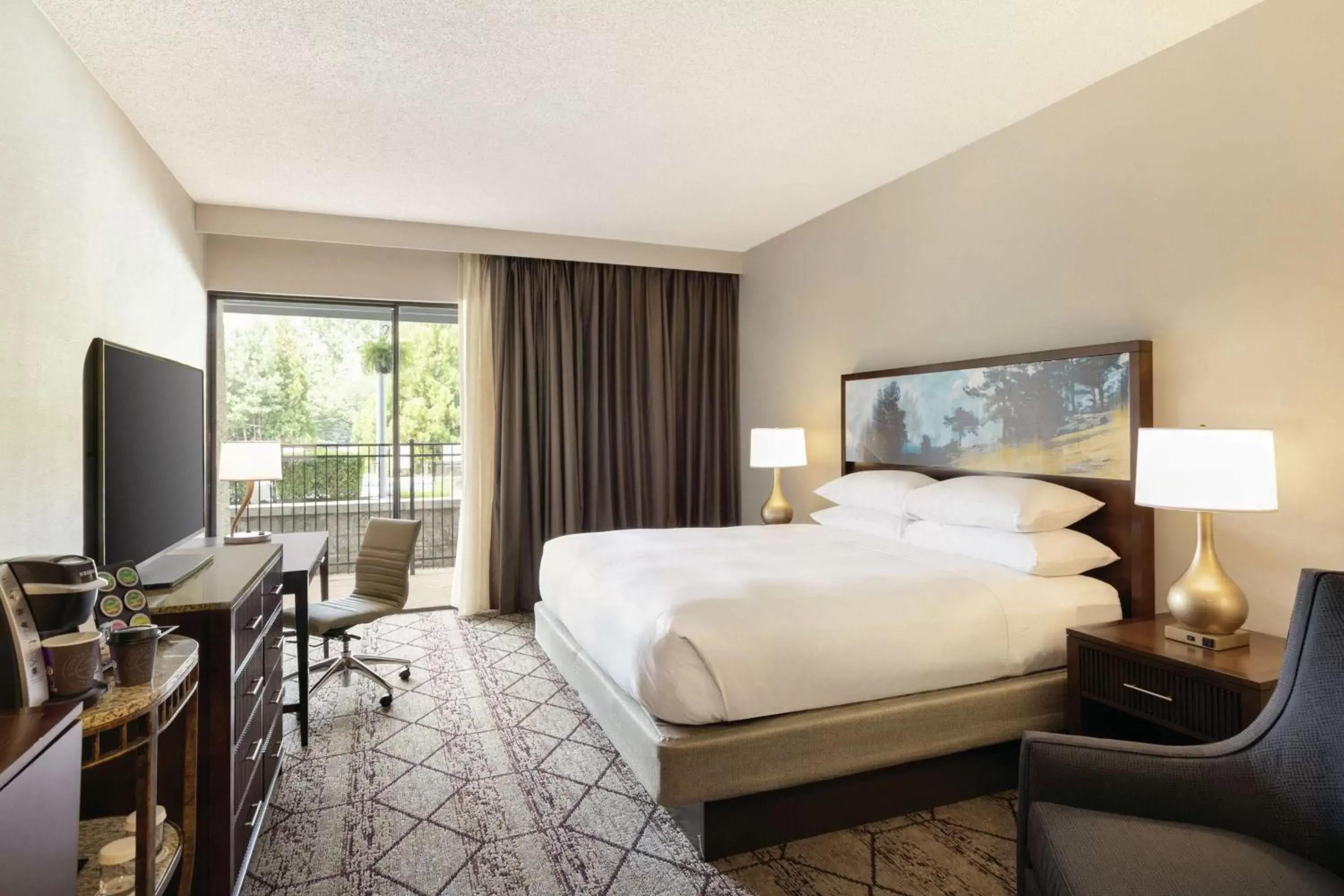 Bedroom in DoubleTree by Hilton Atlanta Northeast/Northlake