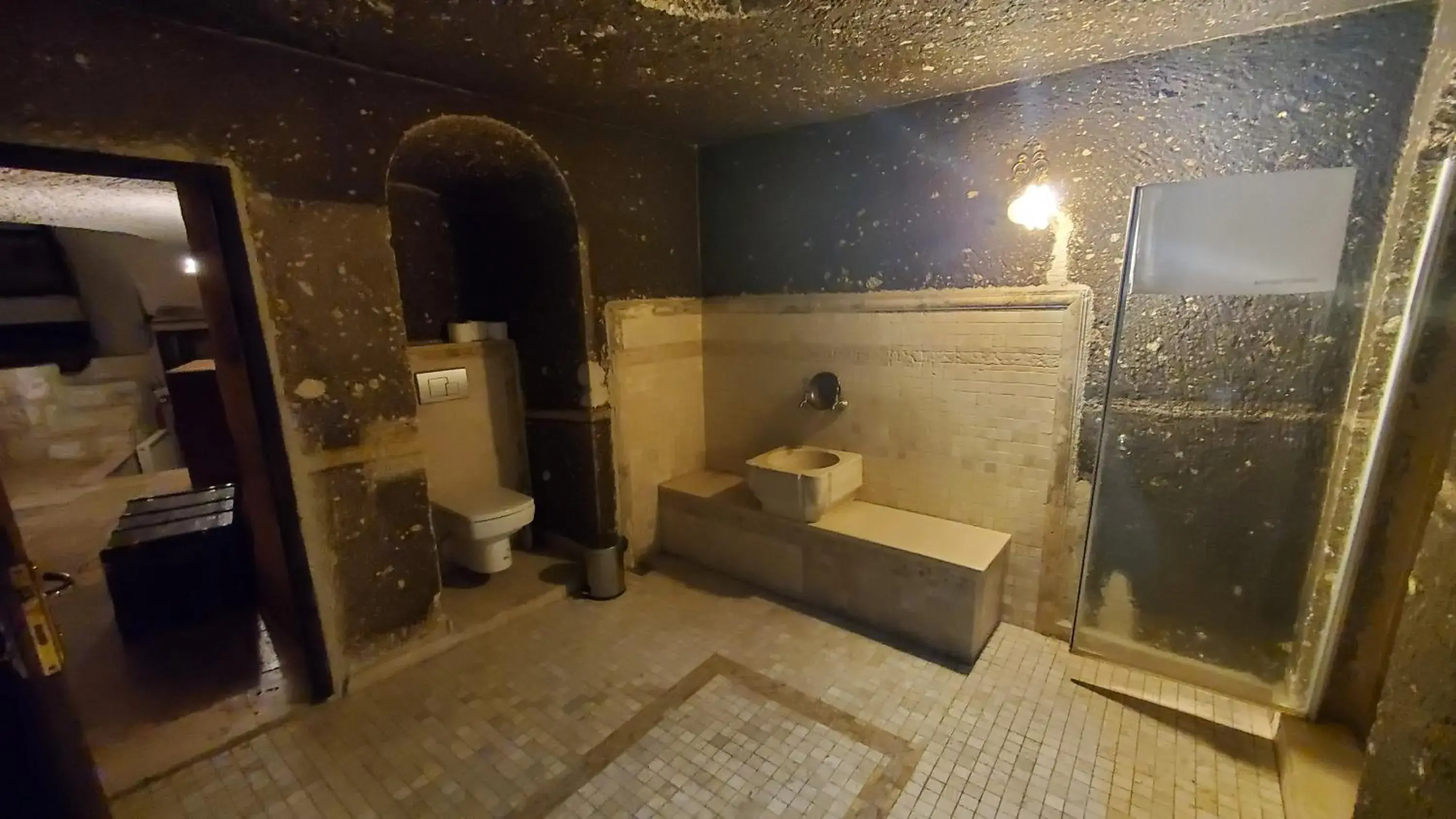 Shower, Bathroom in Antique Terrace Cave Suites