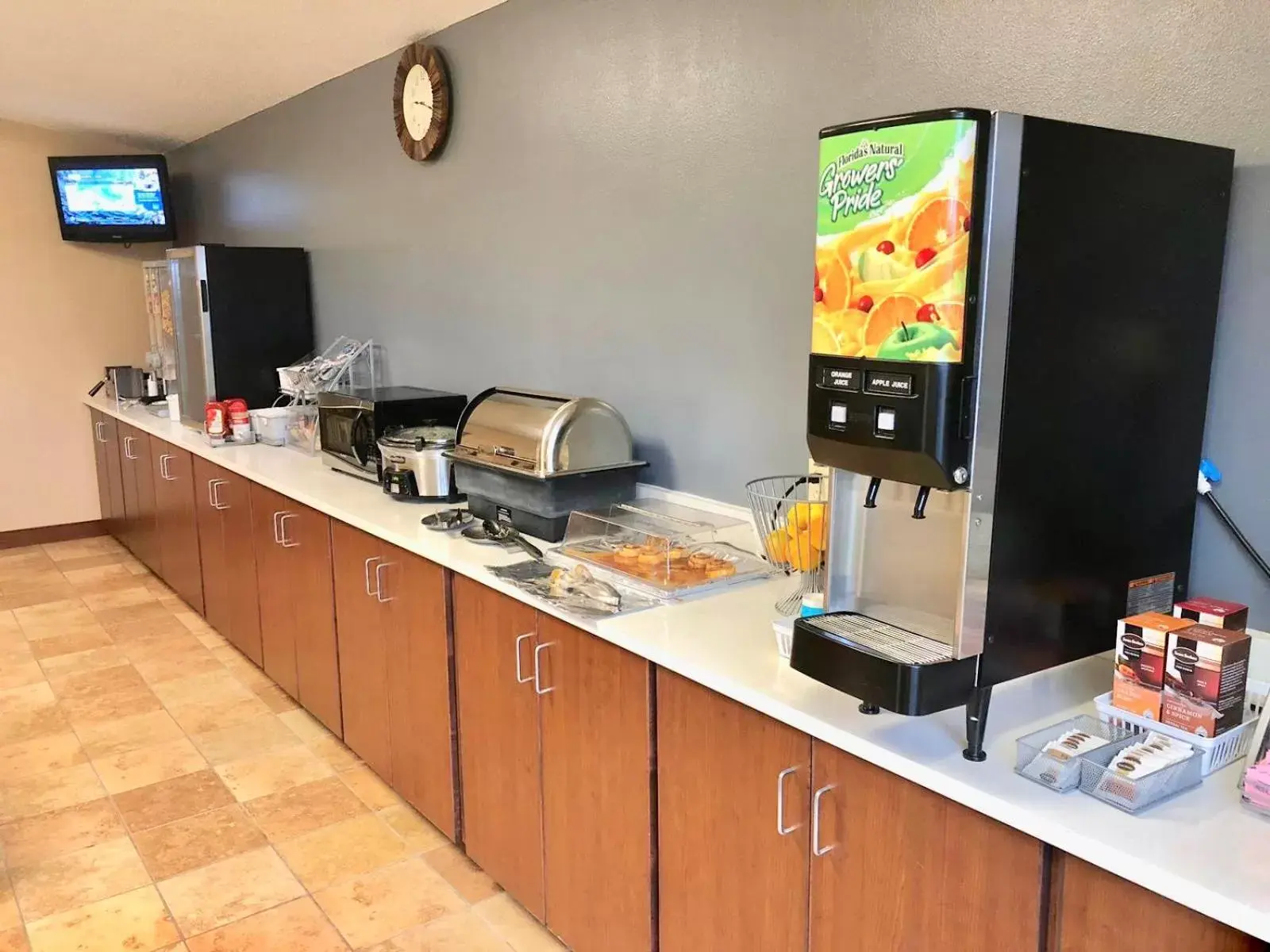 Breakfast in Super 8 by Wyndham Huron