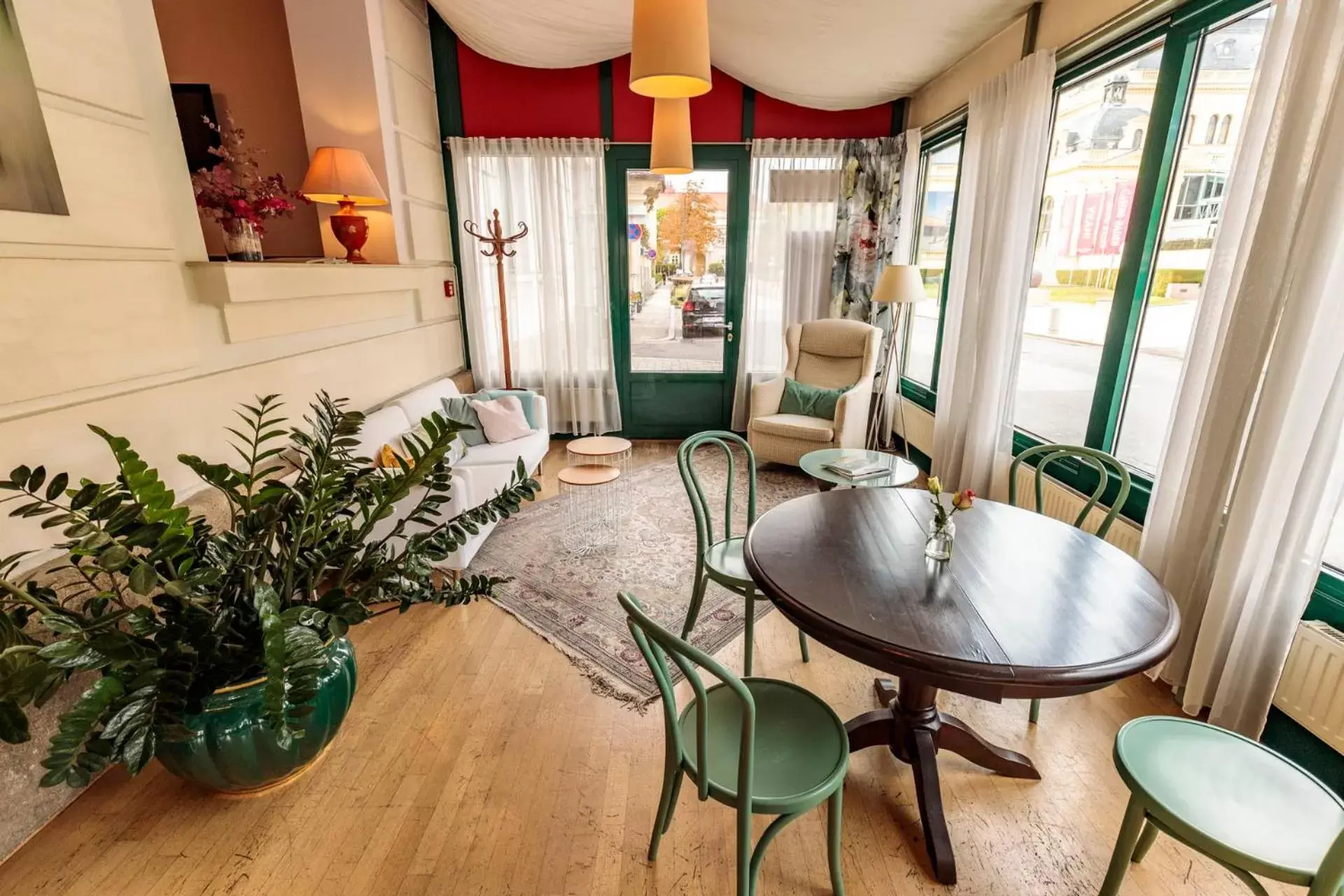 Lounge or bar, Seating Area in Hotel Herzoghof