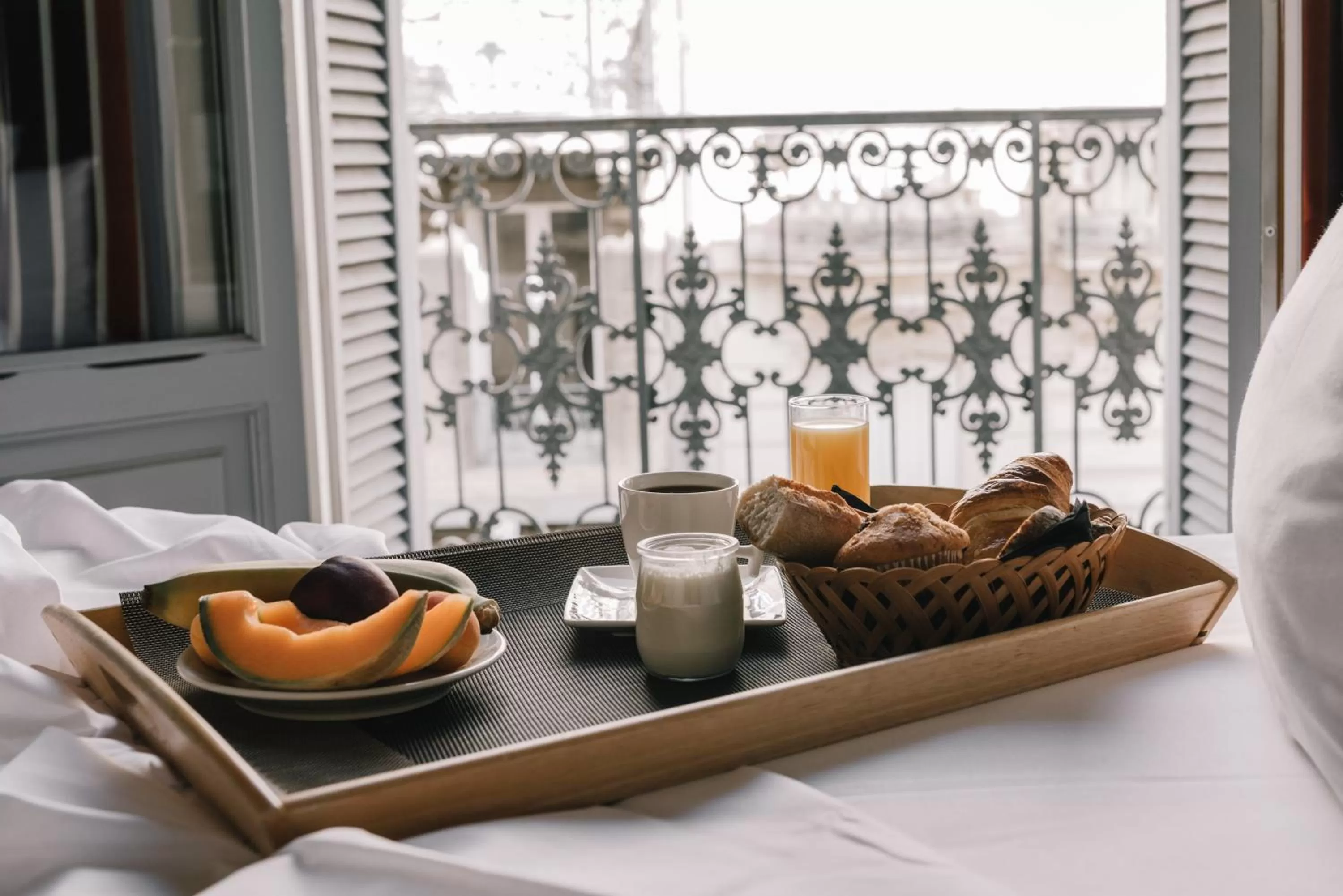 Continental breakfast in Hôtel La Résidence