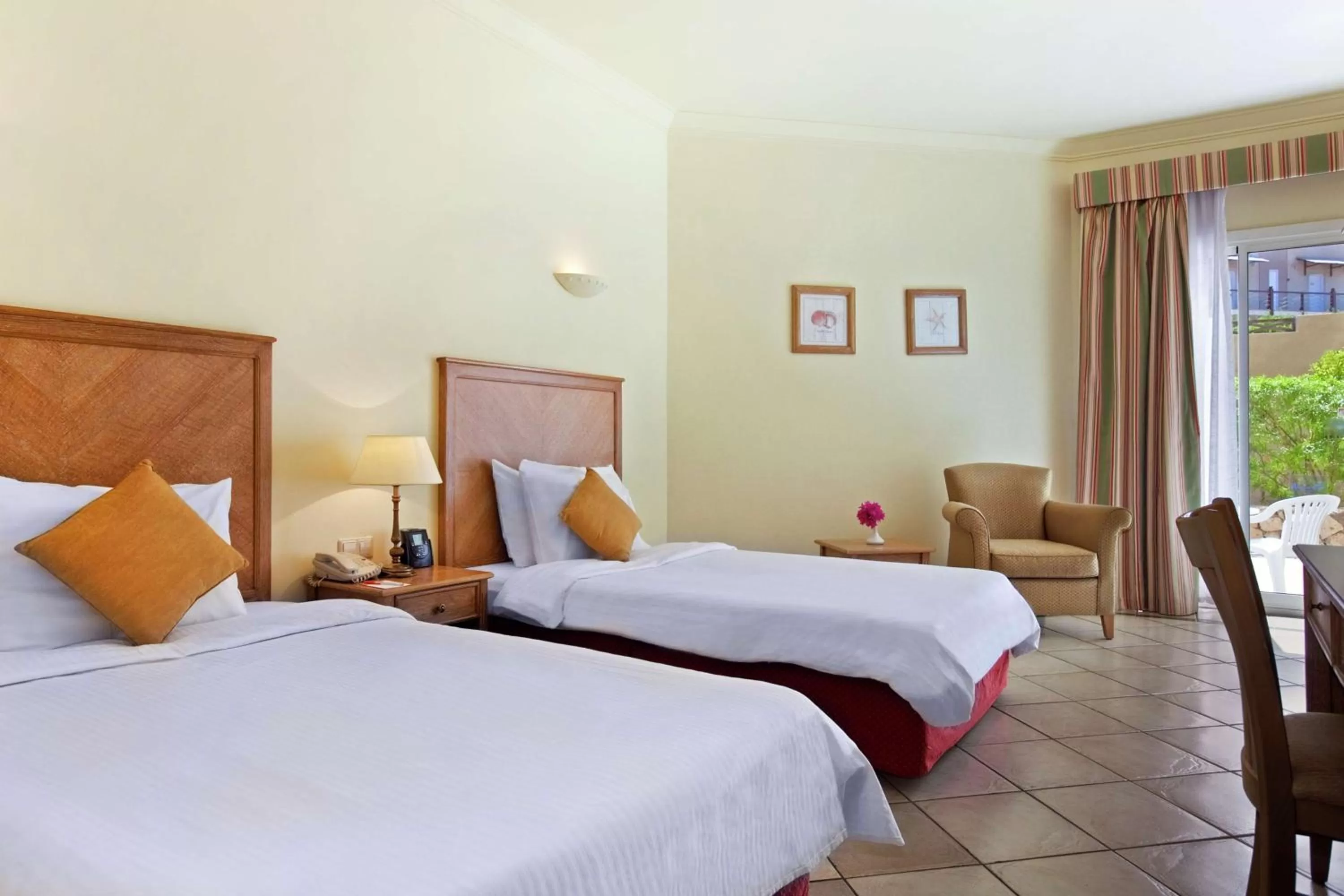 Twin Guest Room - Mobility Access in DoubleTree by Hilton Sharks Bay Resort