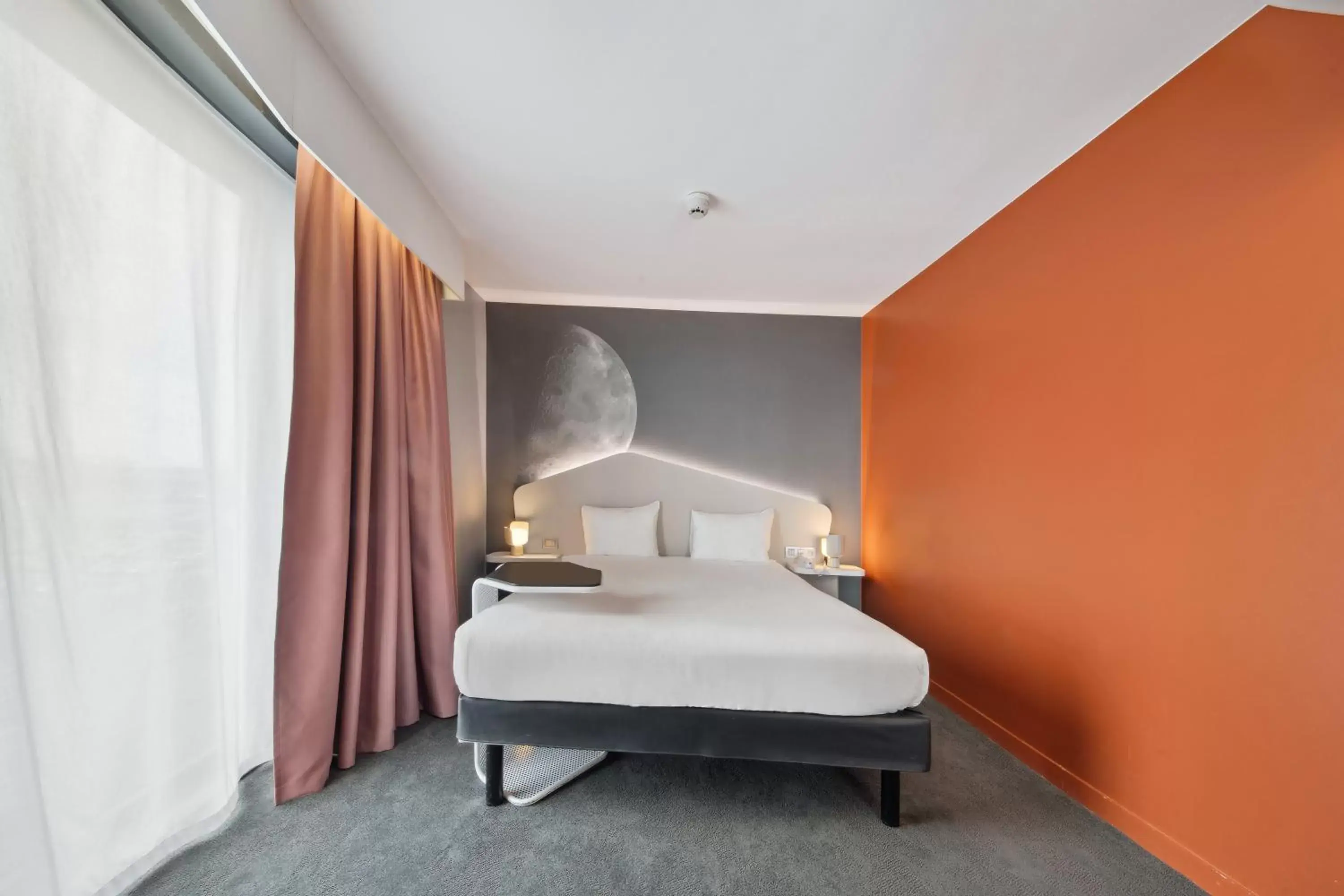 Bedroom, Bed in ibis Styles Paris Charles de Gaulle Airport