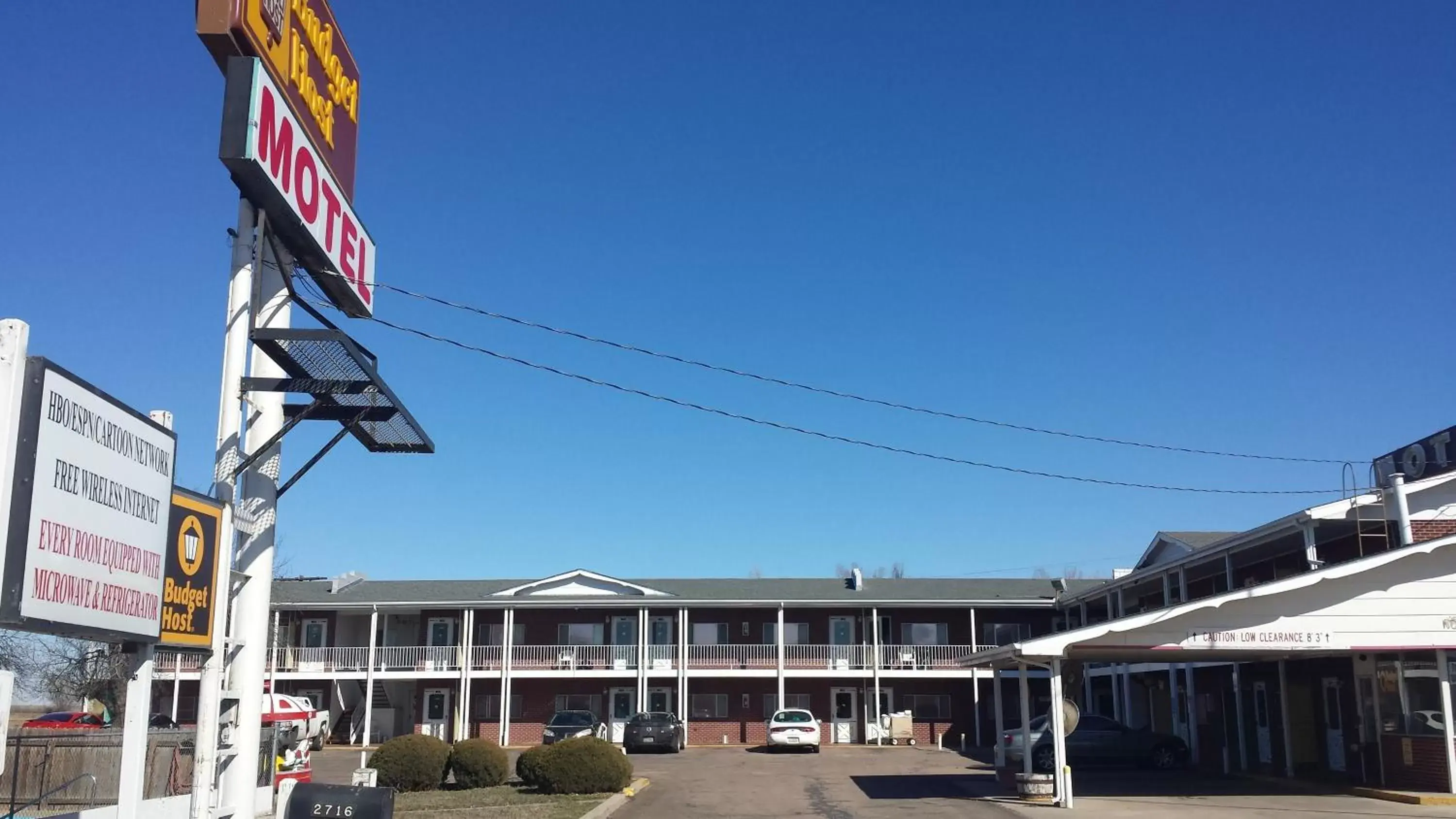 Property building in Budget Host Exit 254 Inn Property building in Budget Host Exit 254 Inn