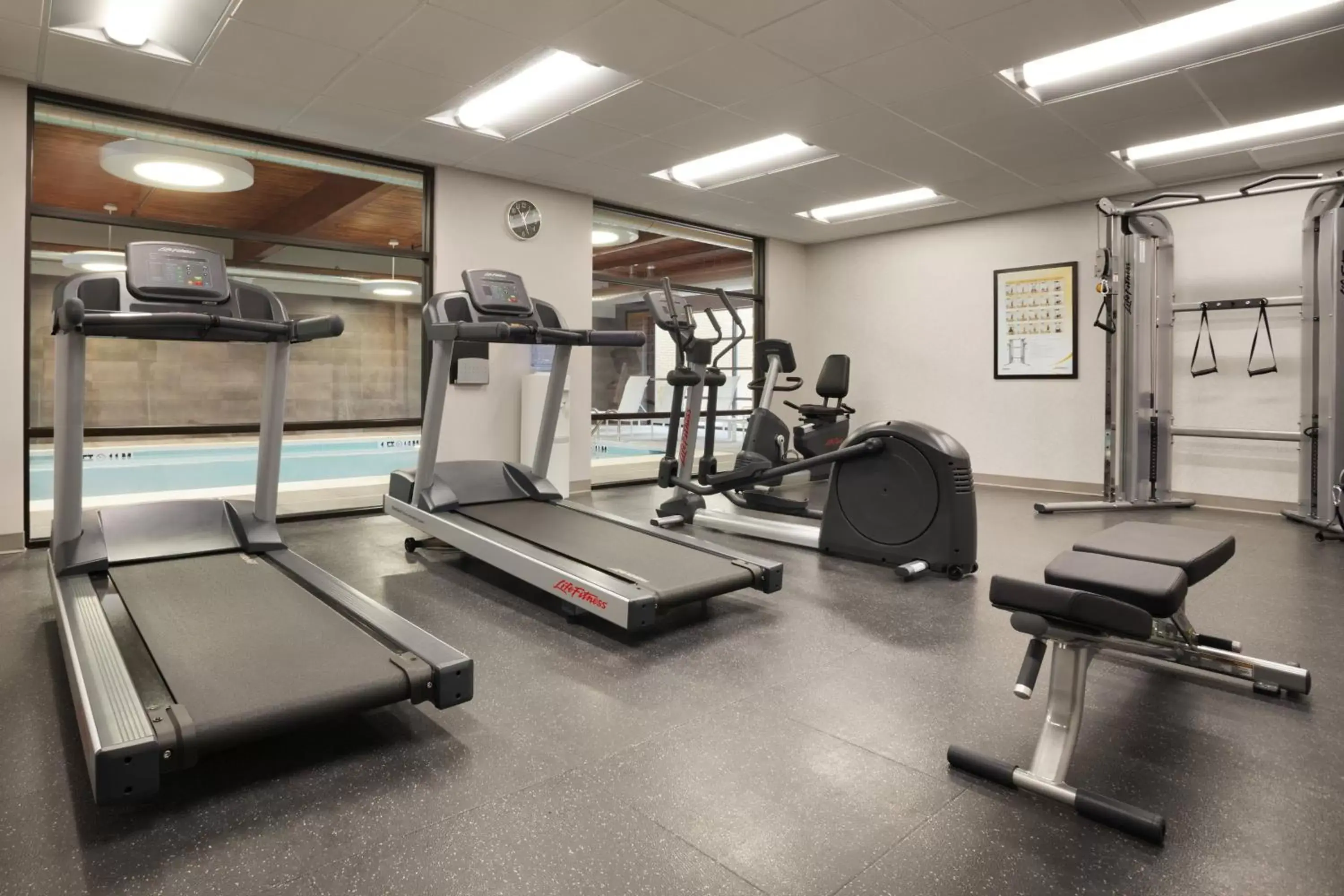 Fitness centre/facilities, Fitness Center/Facilities in Country Inn & Suites Asheville River Arts District