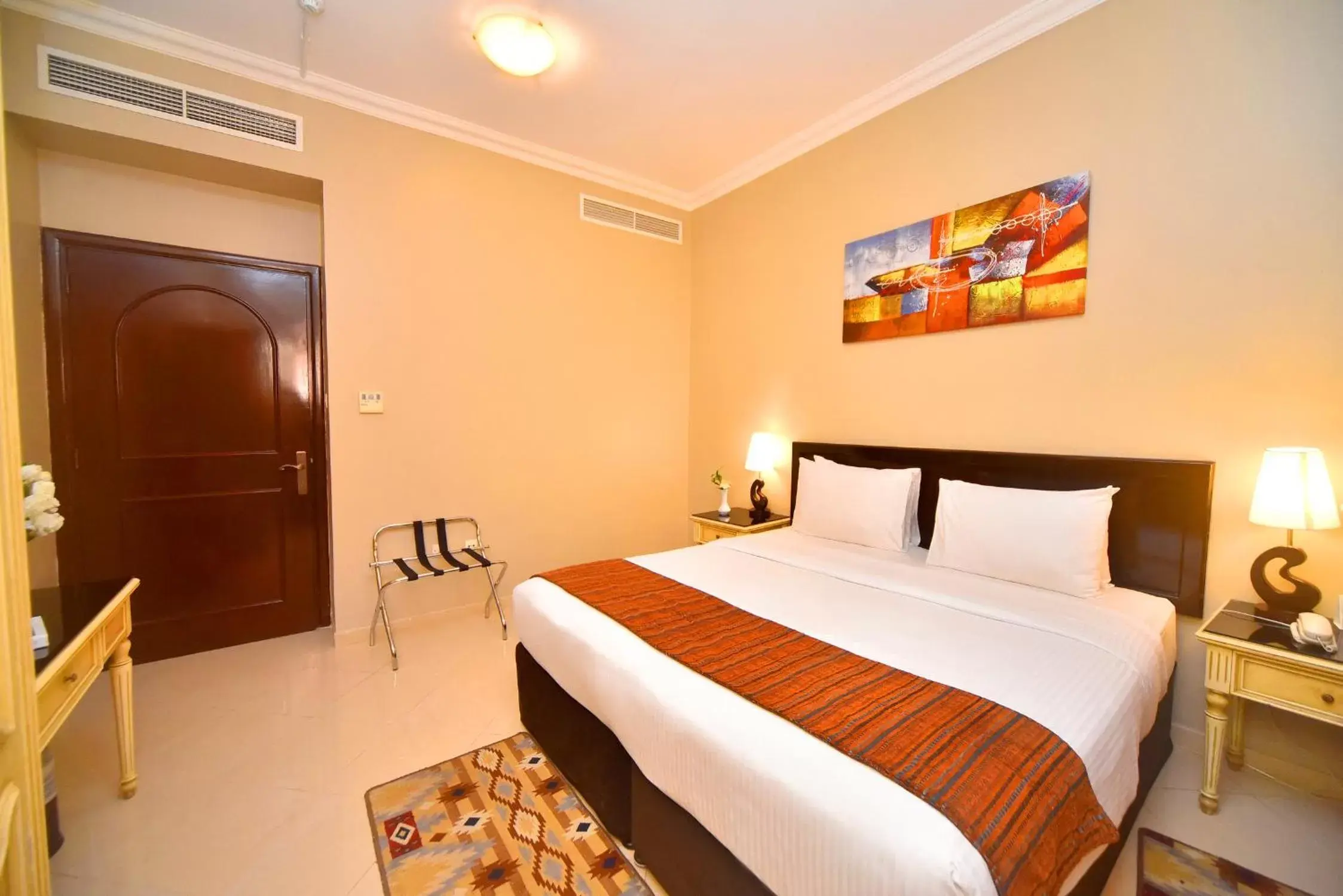 Bedroom, Bed in Emirates Stars Hotel Apartments Sharjah
