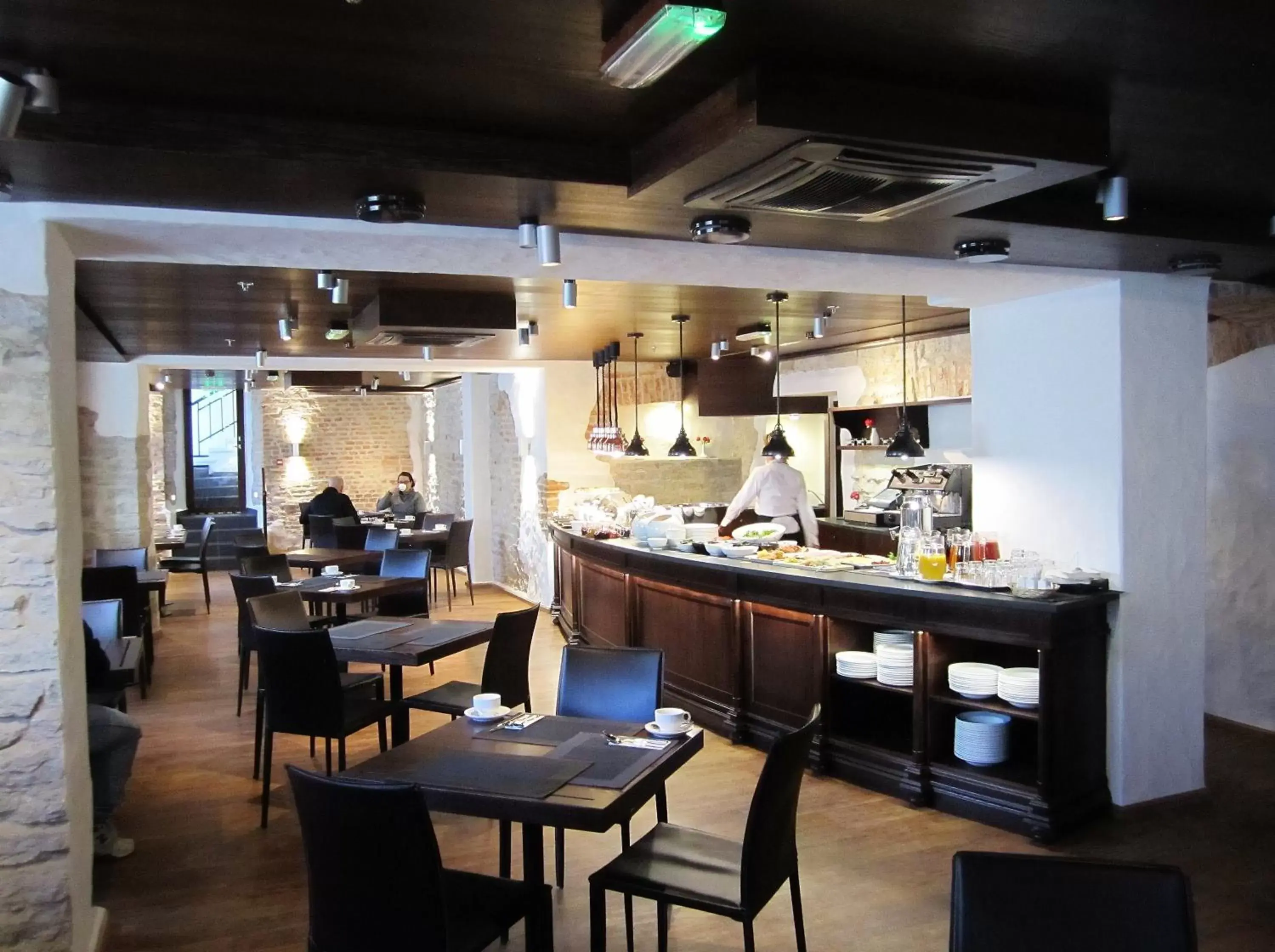 Restaurant/Places to Eat in The von Stackelberg Hotel Tallinn