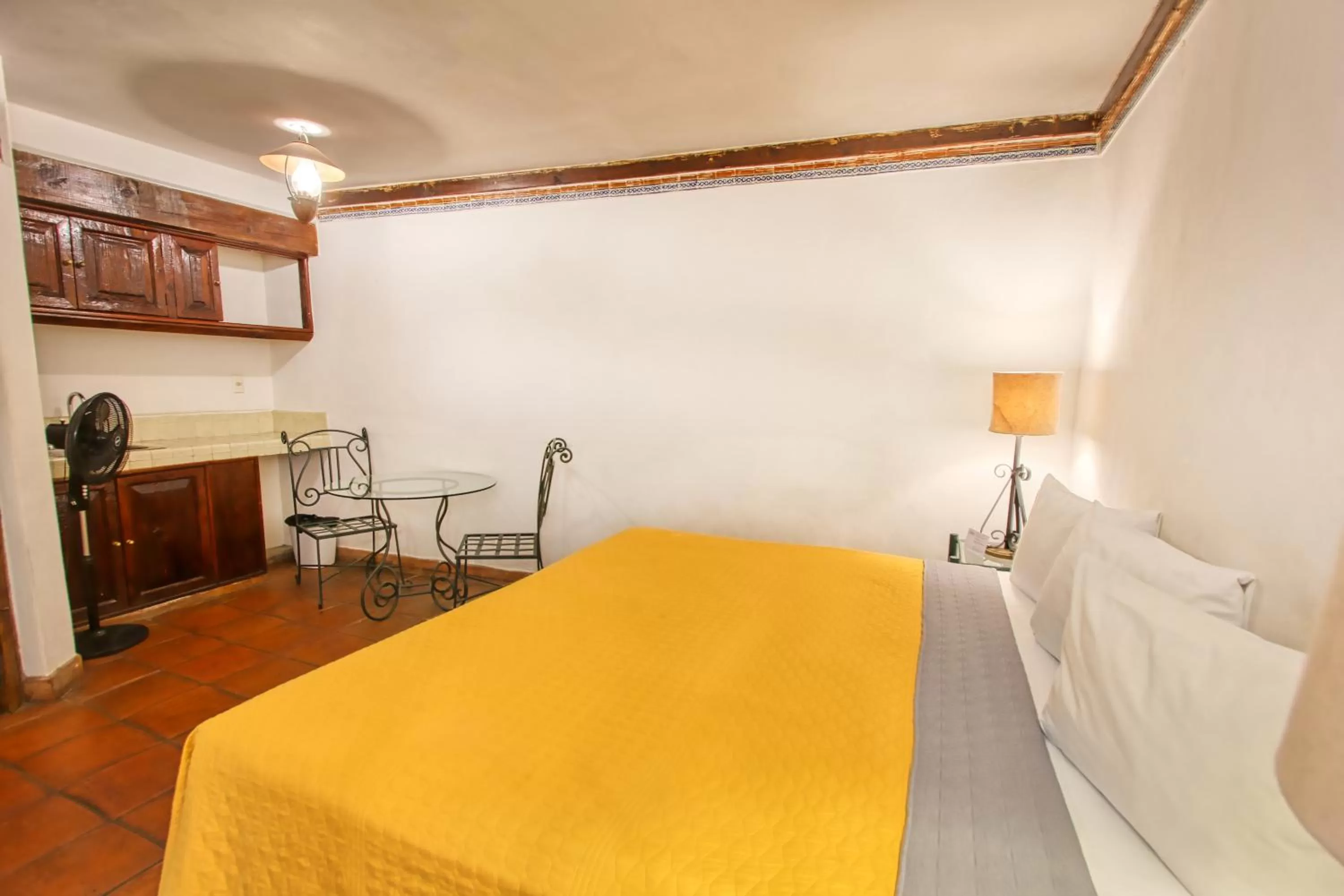 Bedroom, Bed in Hotel Real Guanajuato