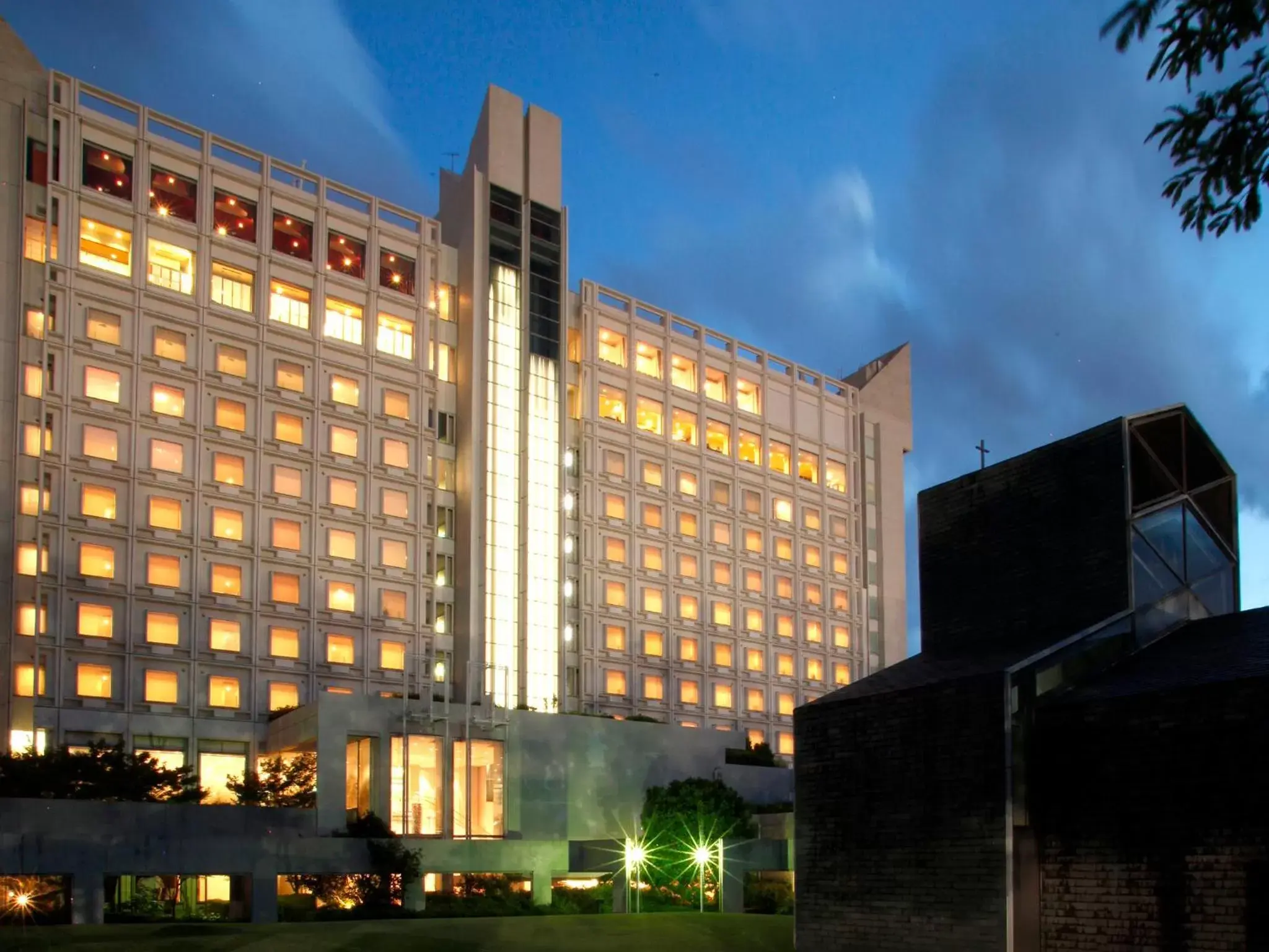 Facade/entrance, Property Building in Hotel Crown Palais Kitakyushu