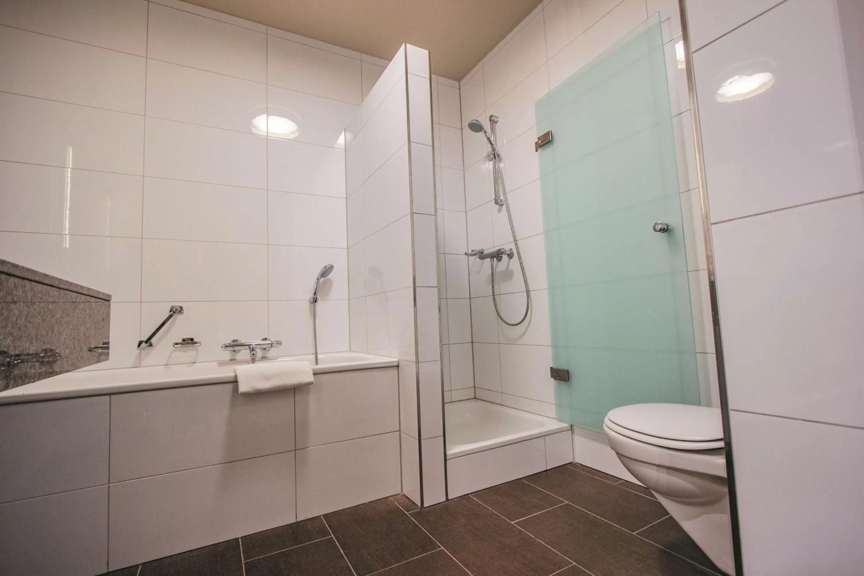 Bathroom in Best Western Hotel Nobis Eindhoven-Venlo A67