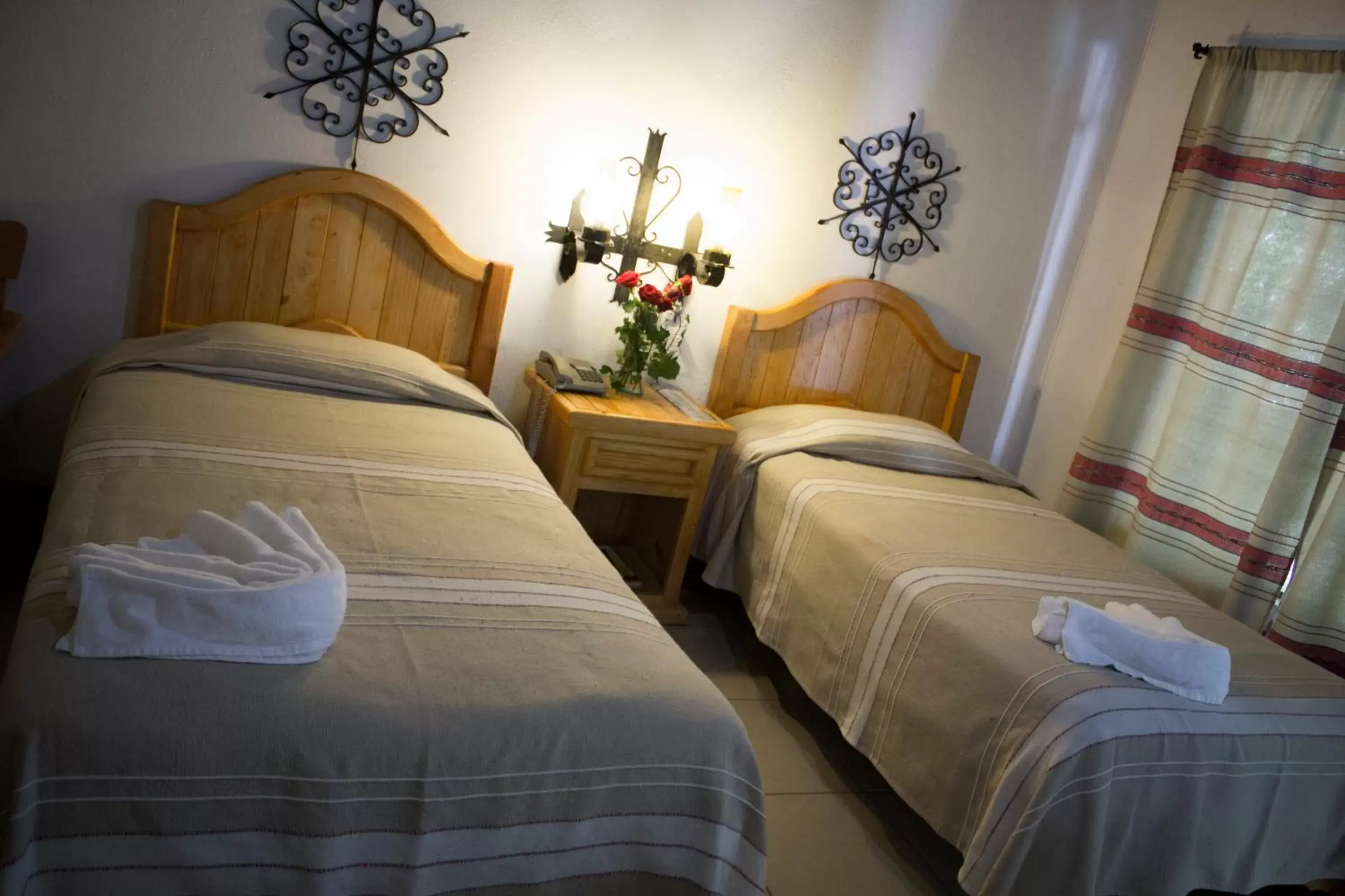 Bed in Hotel Pie de la Sierra