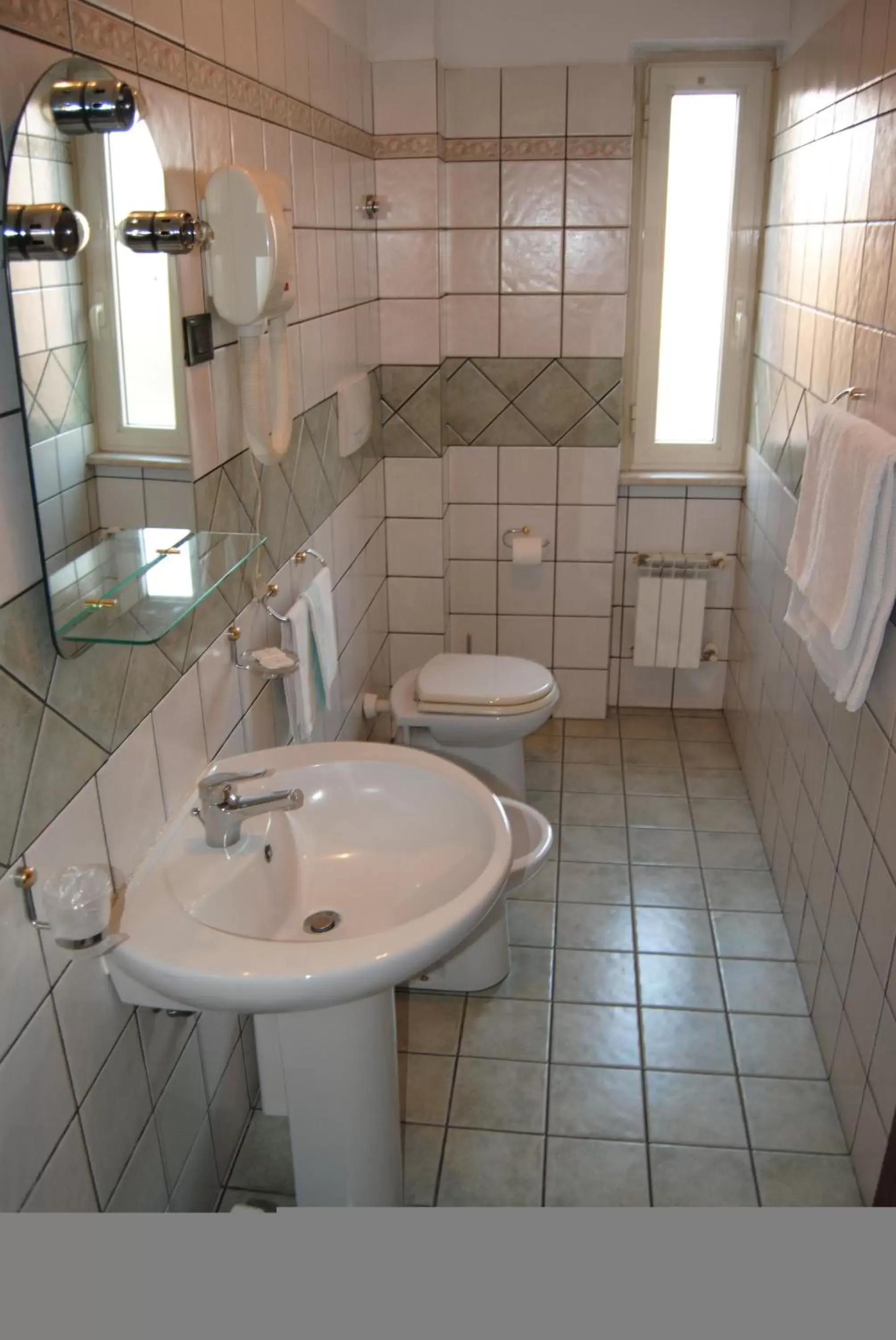 Bathroom in Hotel Nespolo D'Oro