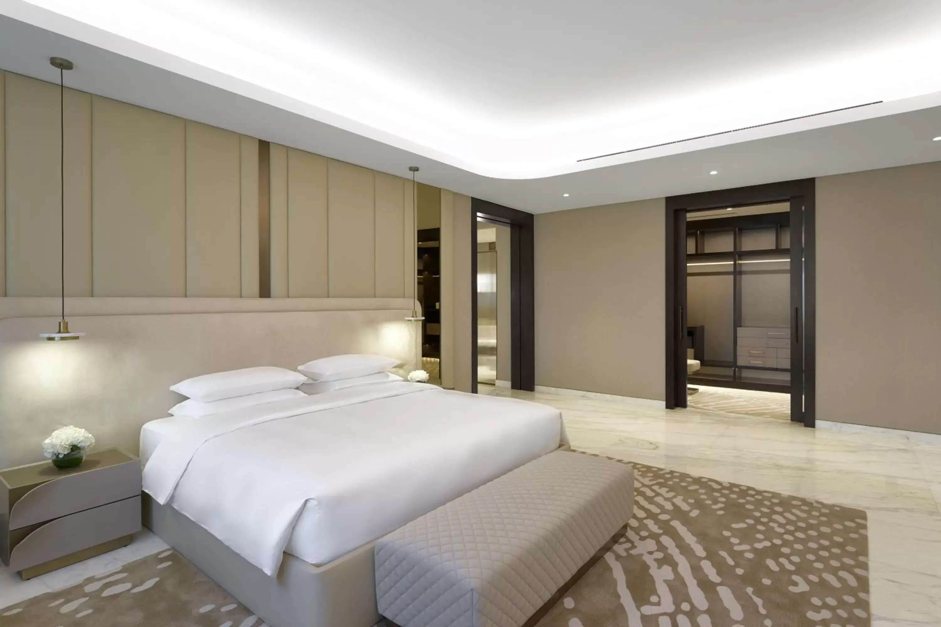 Bedroom, Bed in Grand Hyatt Dubai