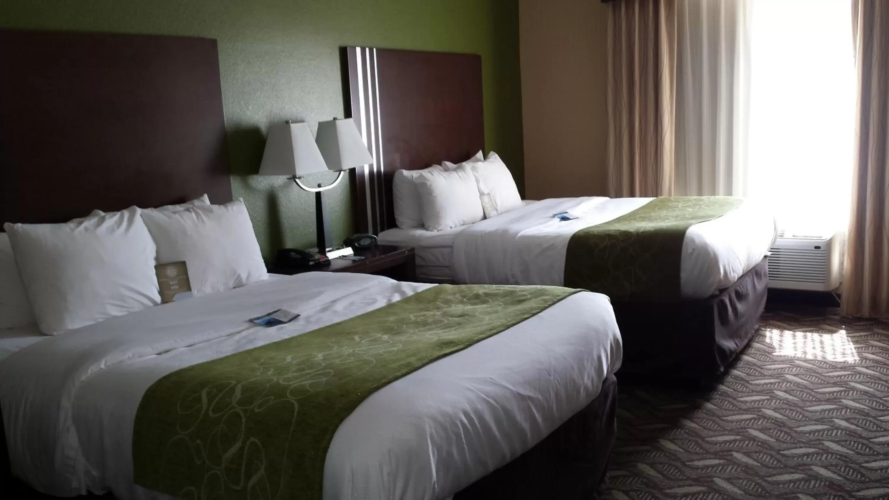 Queen Suite with Two Queen Beds - Non-Smoking in Comfort Suites Jewett