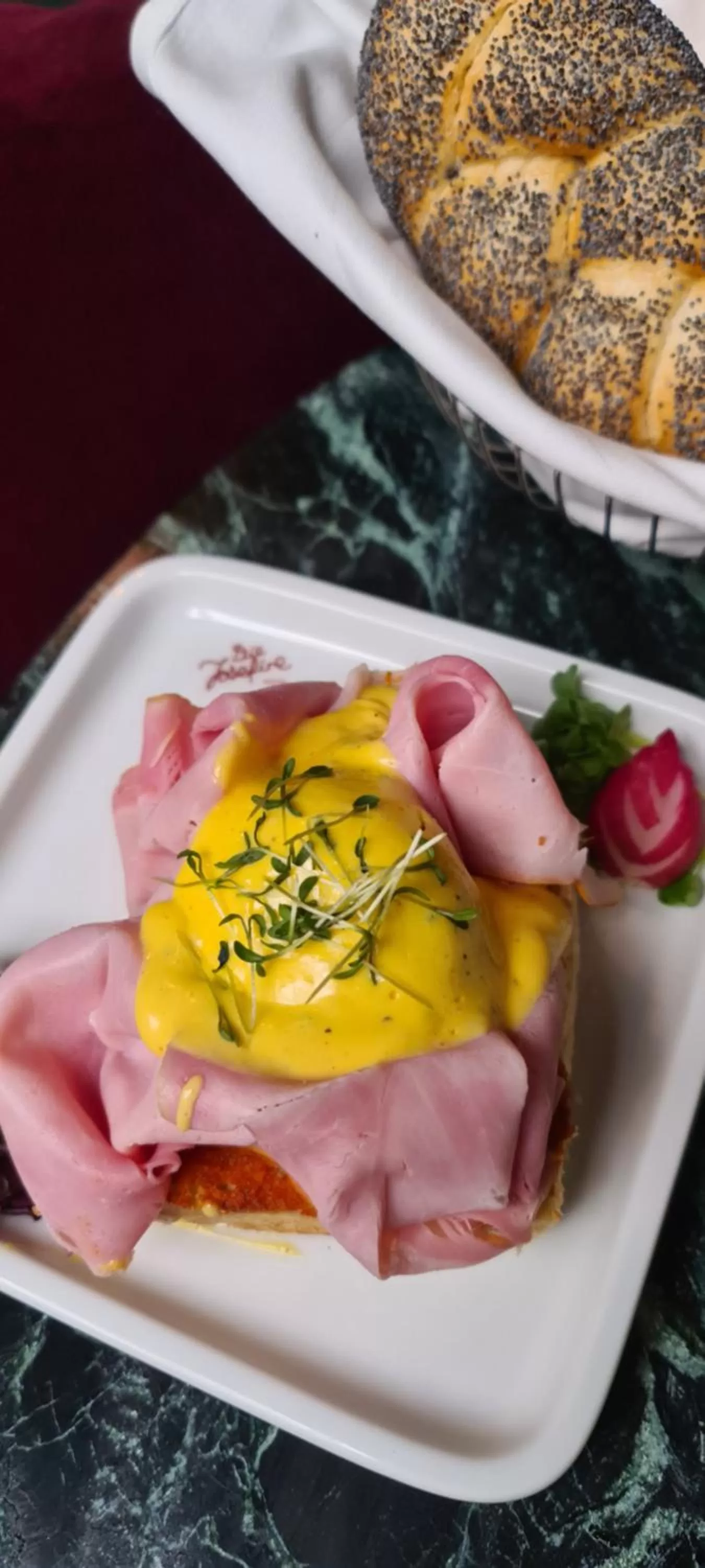 Food and drinks in Hotel Josefine