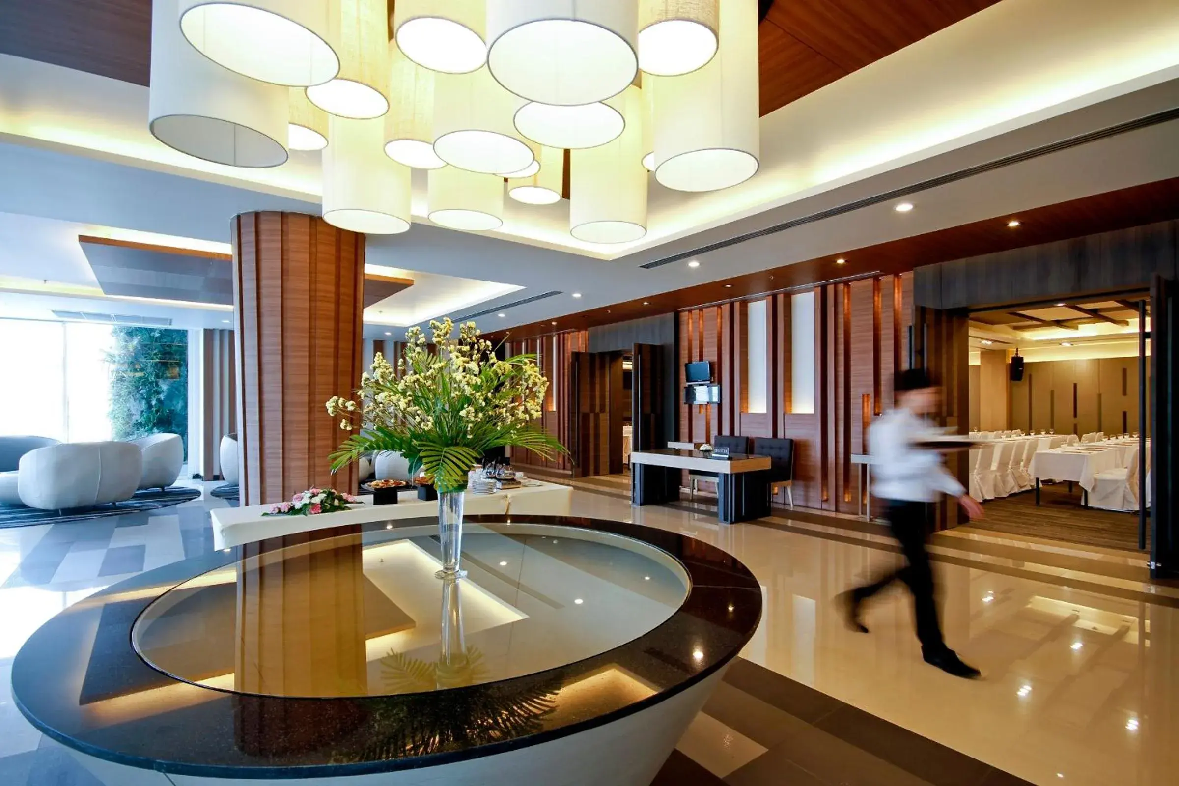 Lobby or reception, Swimming Pool in Classic Kameo Hotel & Serviced Apartments, Ayutthaya