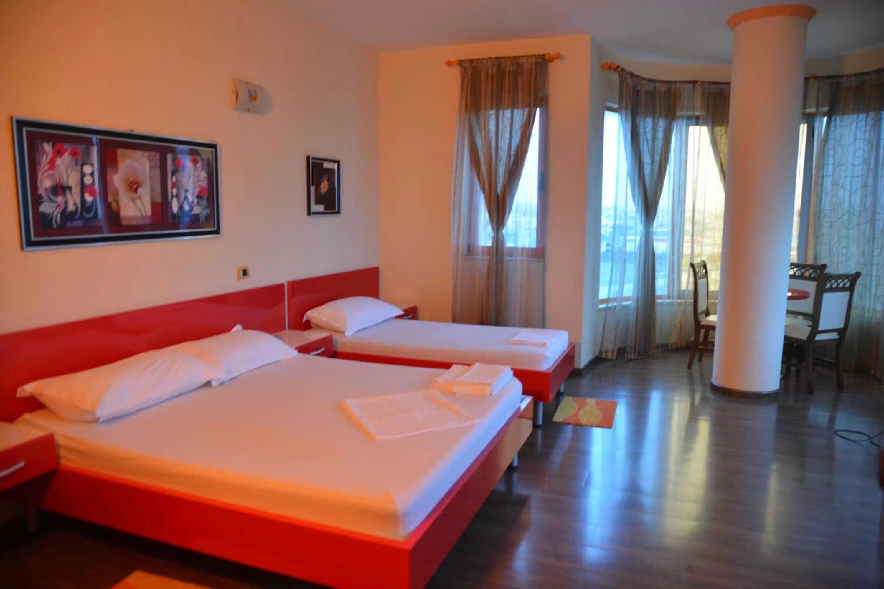 Bedroom, Bed in Royal gaz Hotel