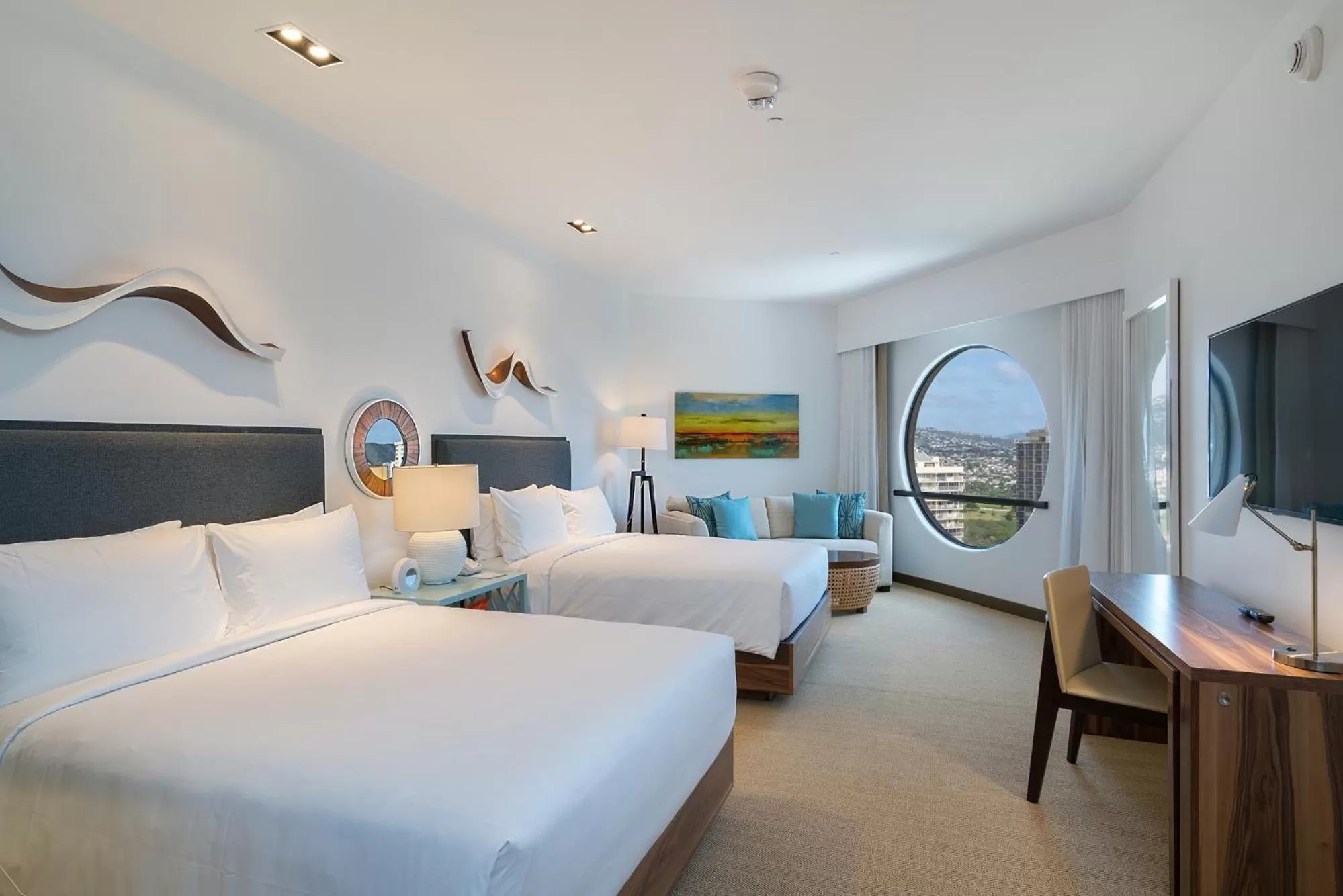 City view, Bed in Hyatt Centric Waikiki Beach