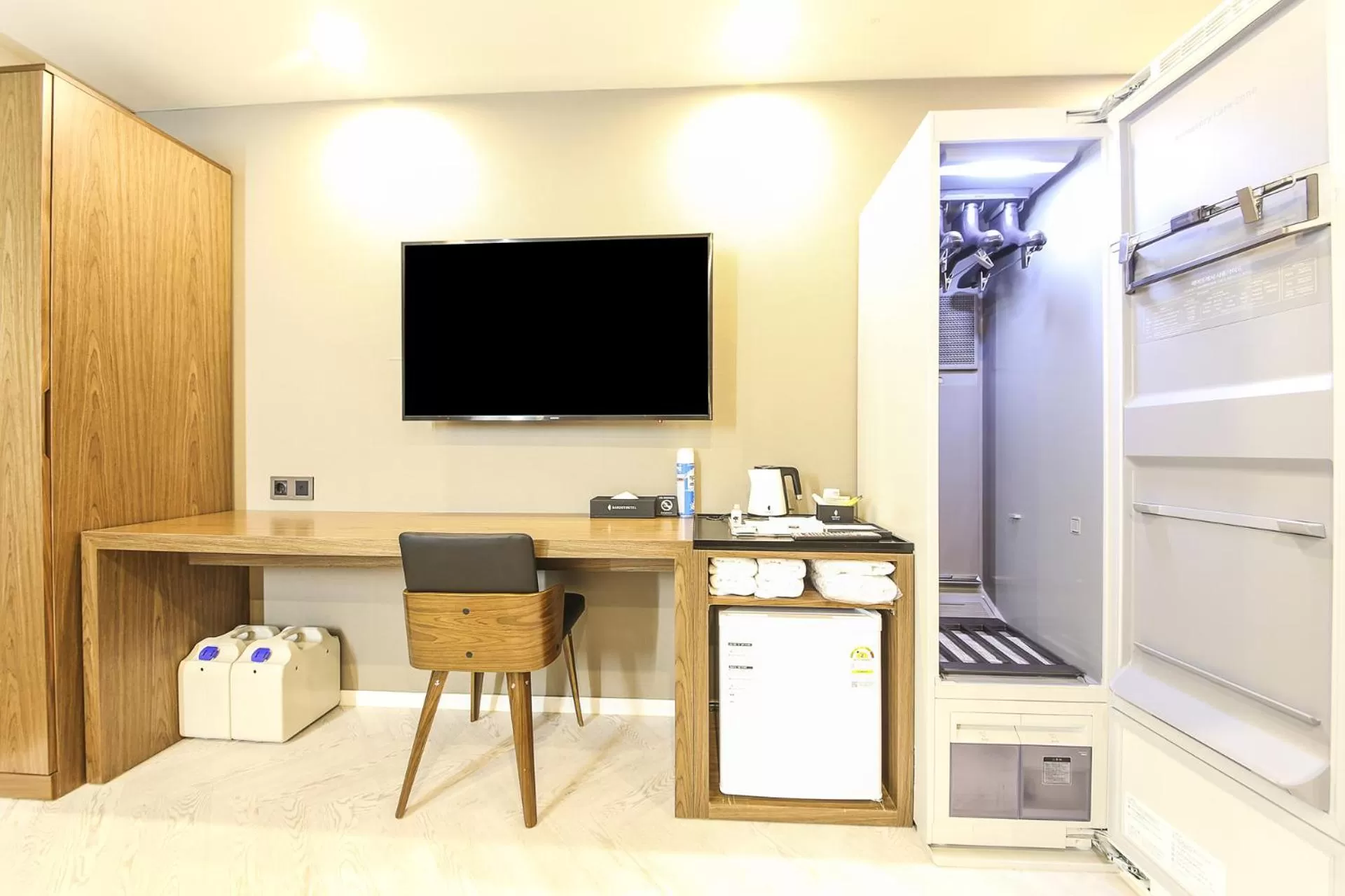 TV and multimedia in Maron Hotel Nampo