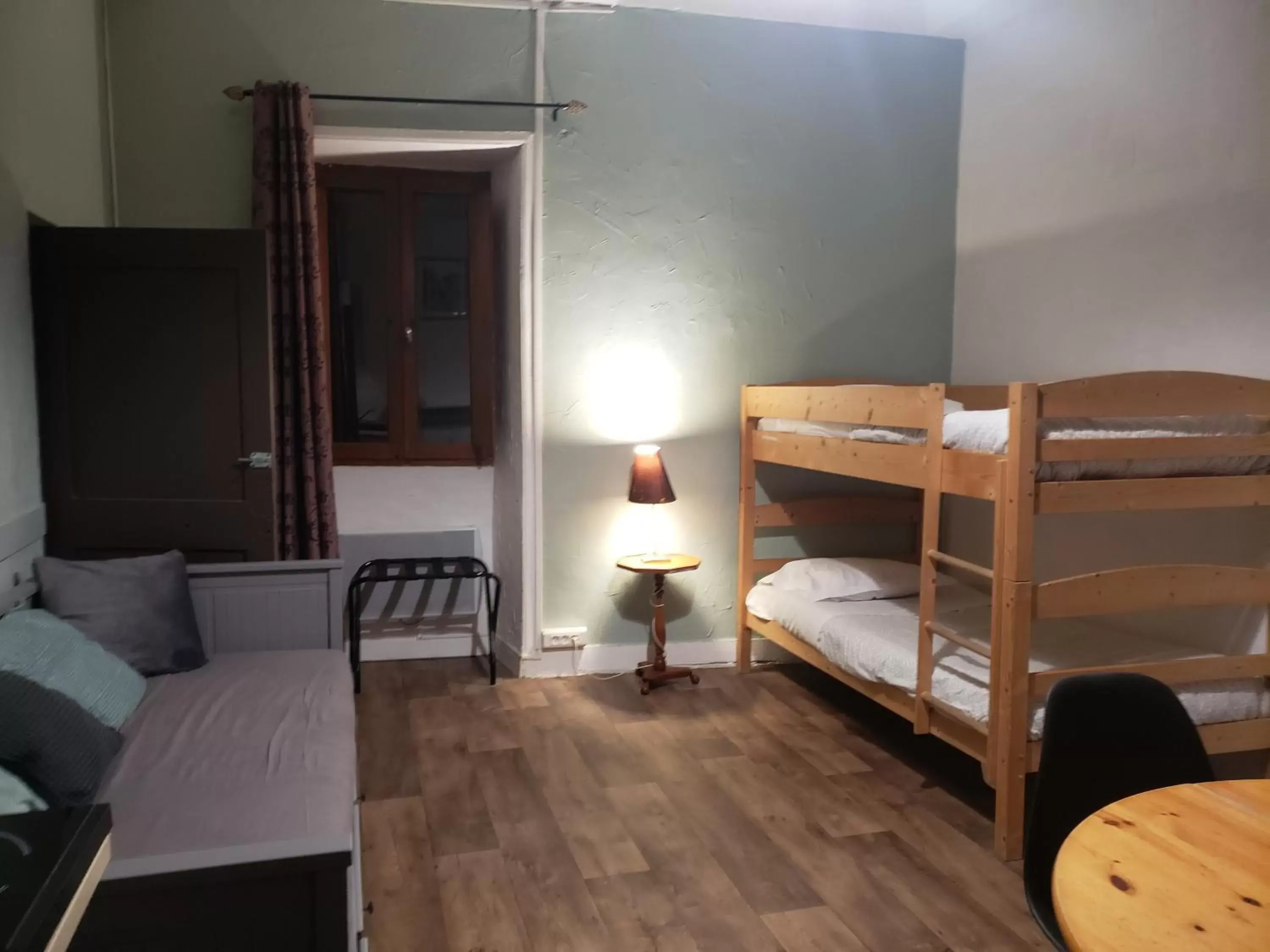 Bedroom, Bunk Bed in Le Moulin D'onclaire Camping et chambres d'hôtes