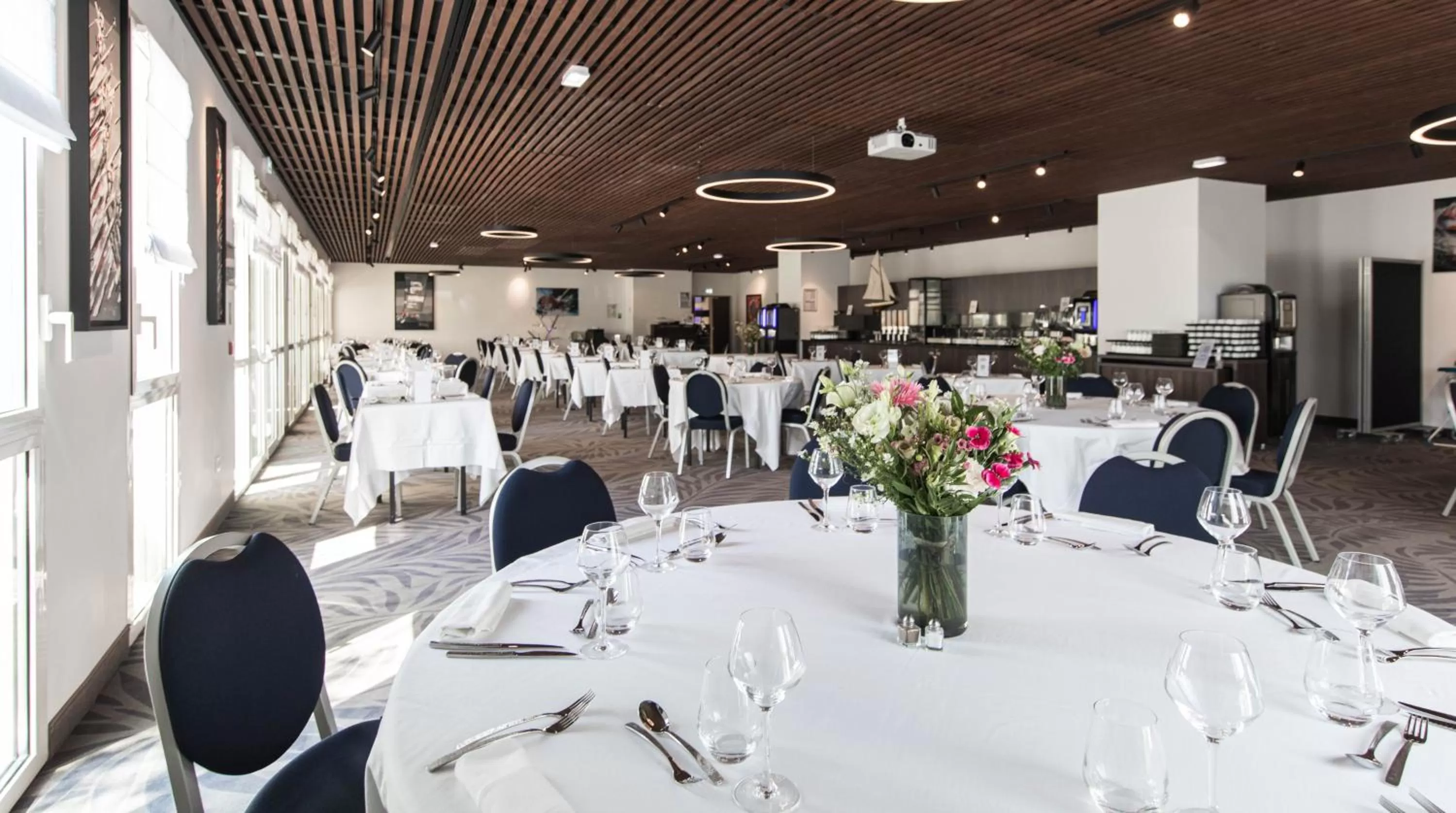 Restaurant/places to eat in Westotel Tours Val de Loire