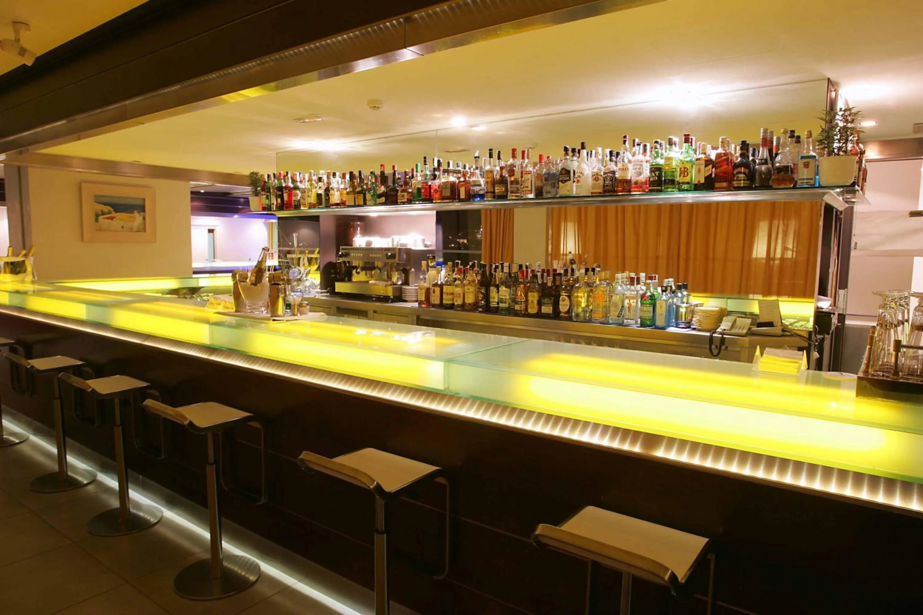 Lounge or bar in Hotel Simbad Ibiza