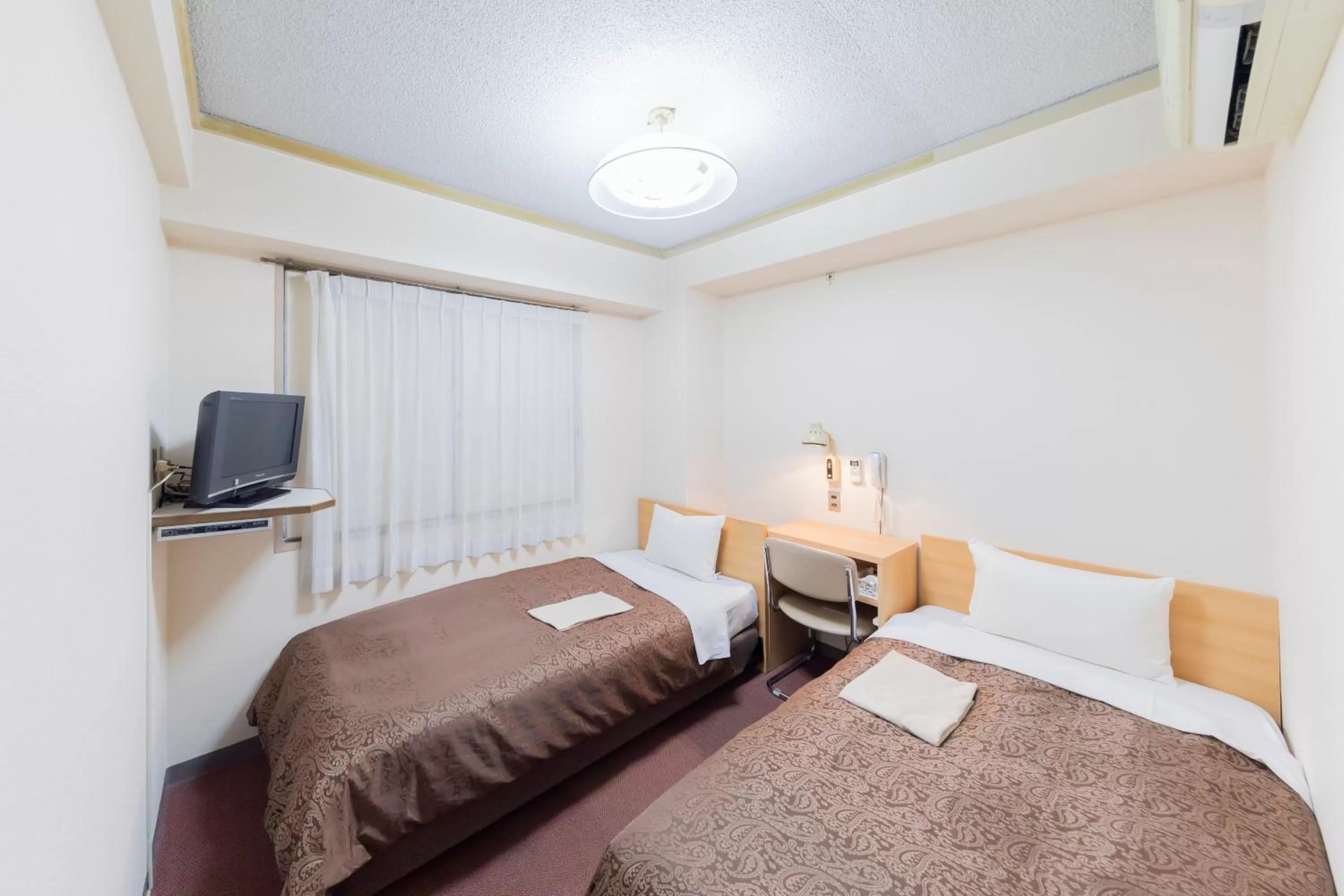 Photo of the whole room, Bed in Sunny Stone Hotel