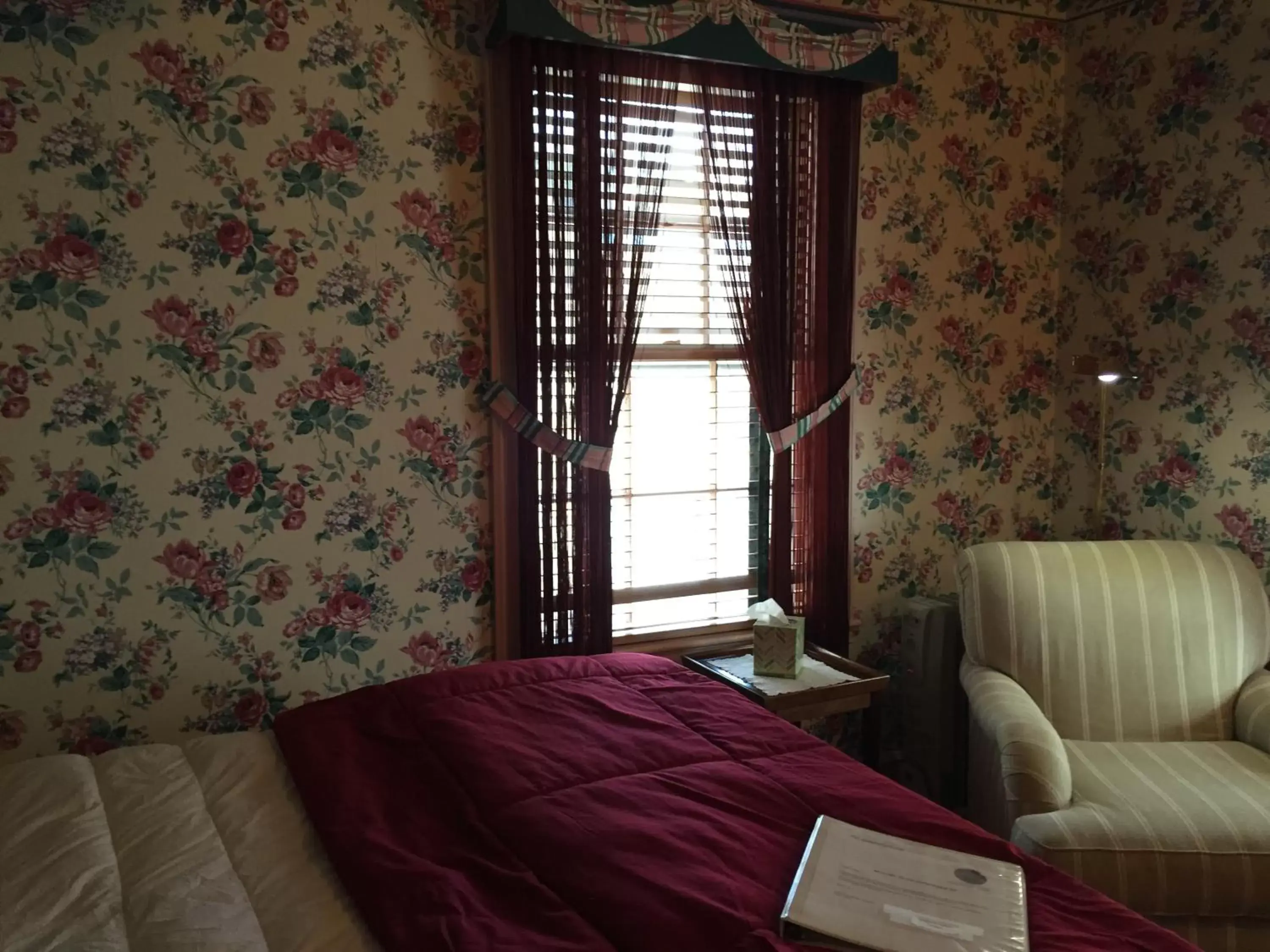 Bedroom, Bed in Harborview Inn