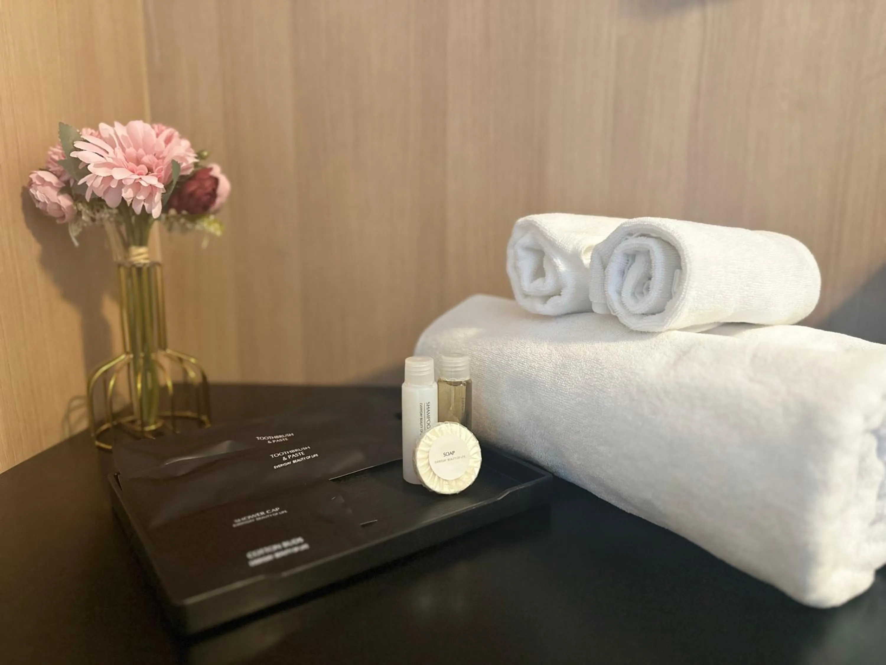 towels, Bed in CK2 Hotel Bangkok