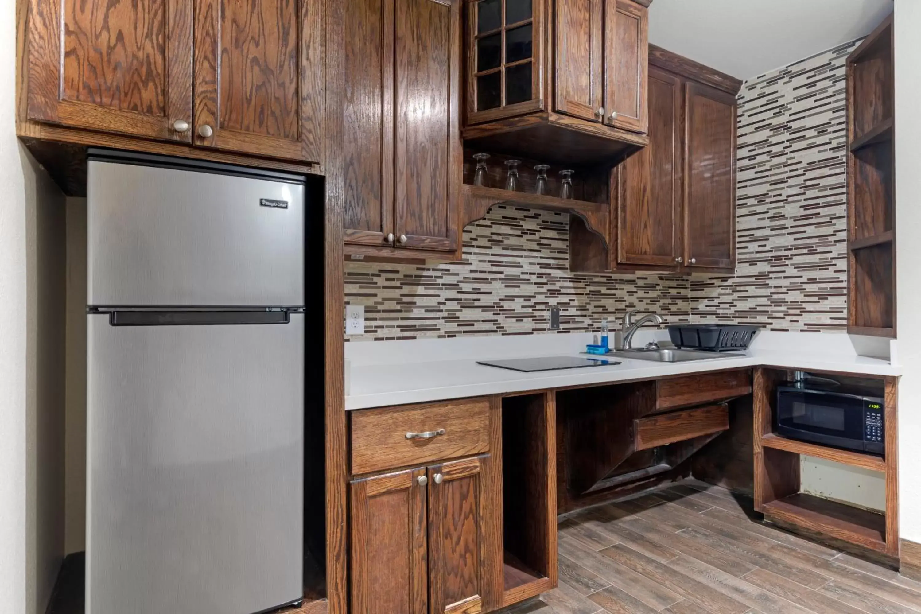 Kitchen or kitchenette, Kitchen/Kitchenette in Comfort Suites West Monroe near Ike Hamilton Expo Center