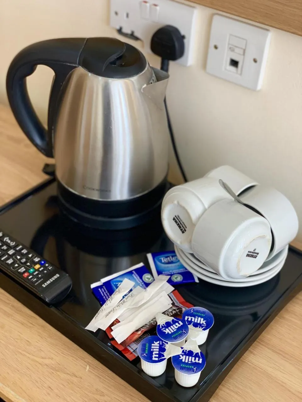 Coffee/tea facilities in Britannia Inn Hotel