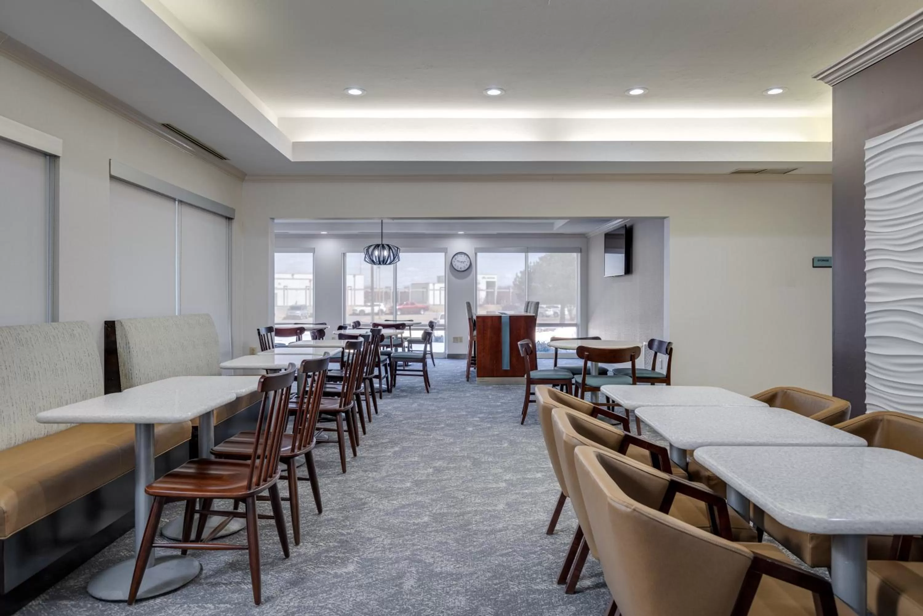 Dining area in MySuites Lawton