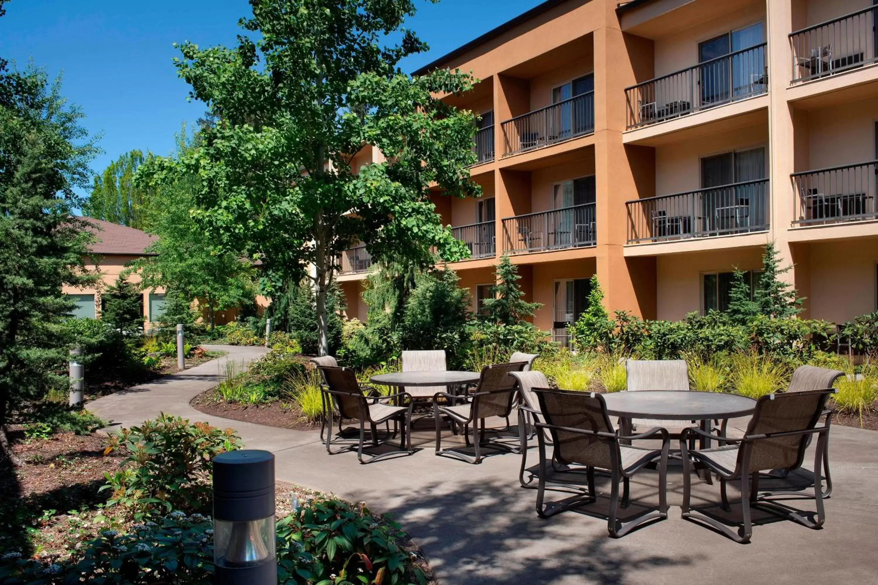 Property building in Courtyard by Marriott Portland Hillsboro