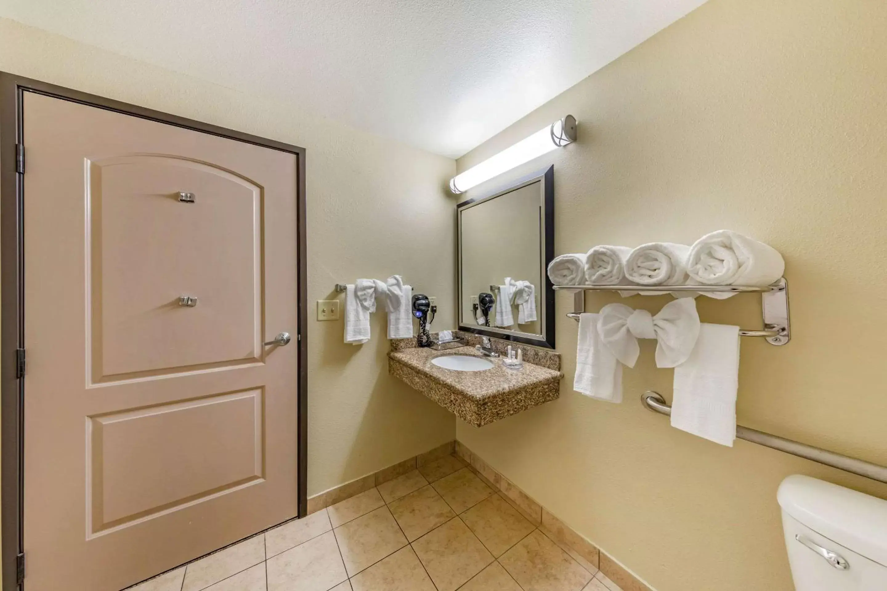 Bathroom in Comfort Inn and Suites Colton/San Bernardino