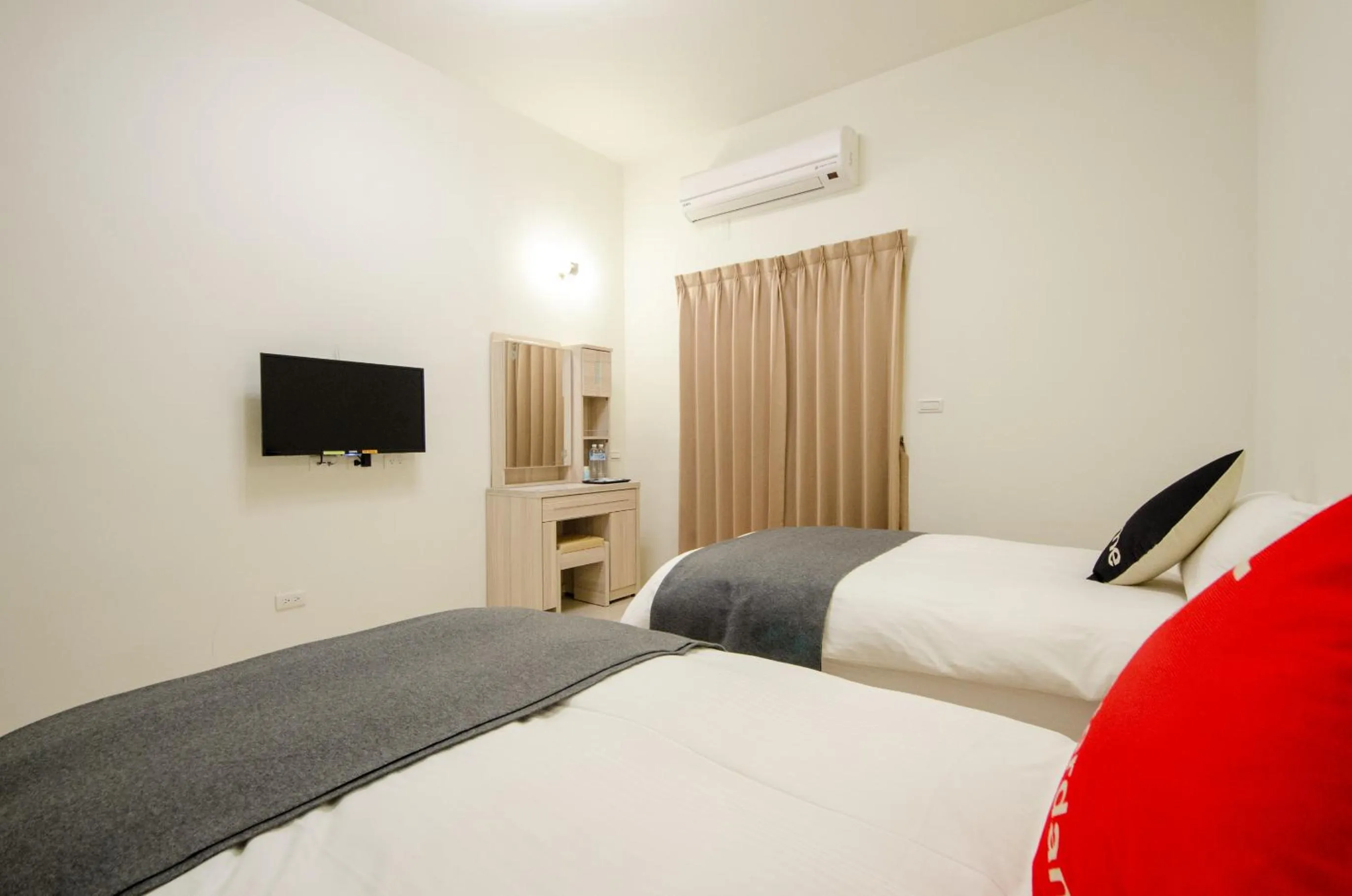 Decorative detail, Bed in Successful 168 B&B