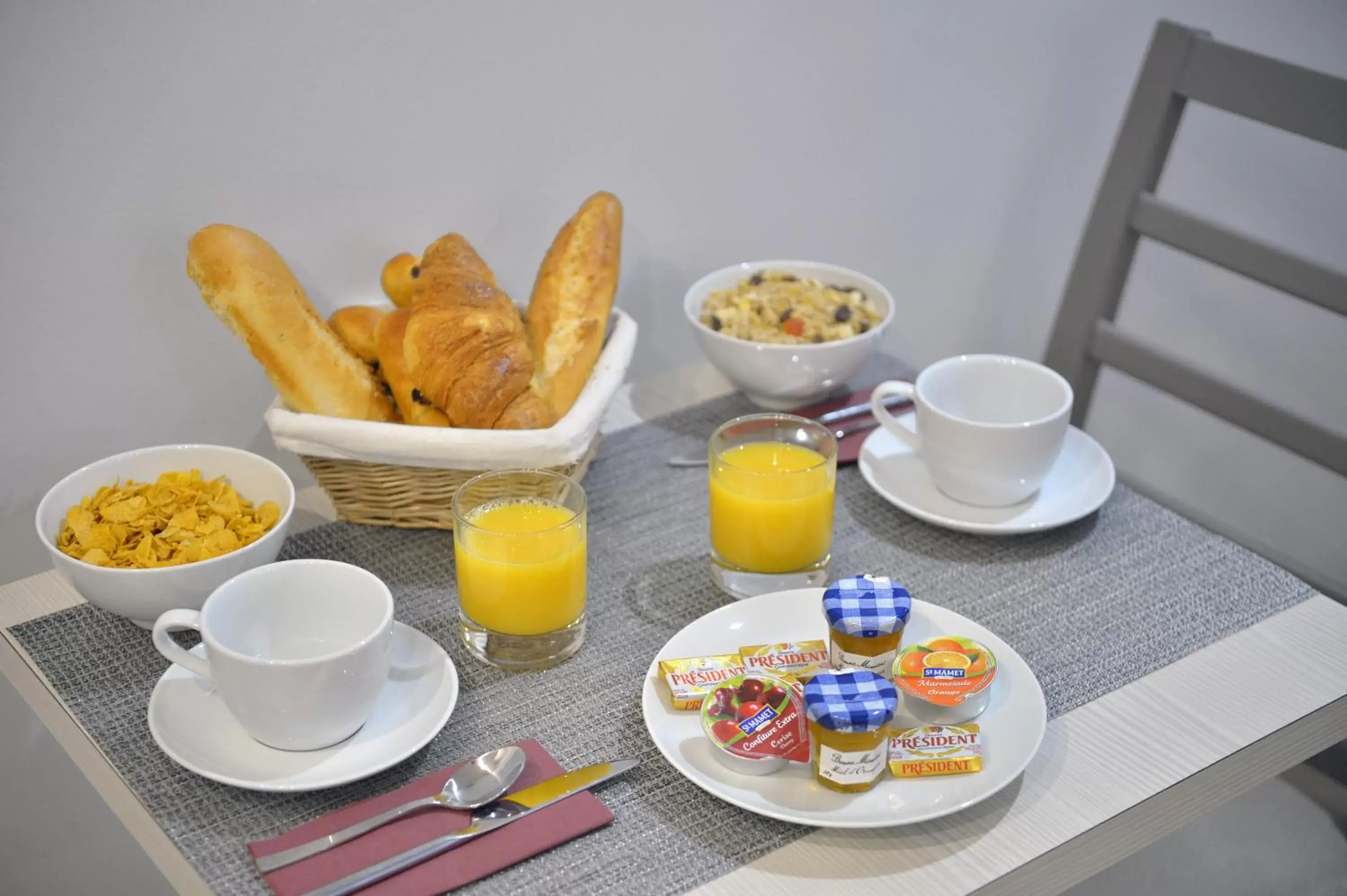 Food close-up, Breakfast in Hôtel Eugénie