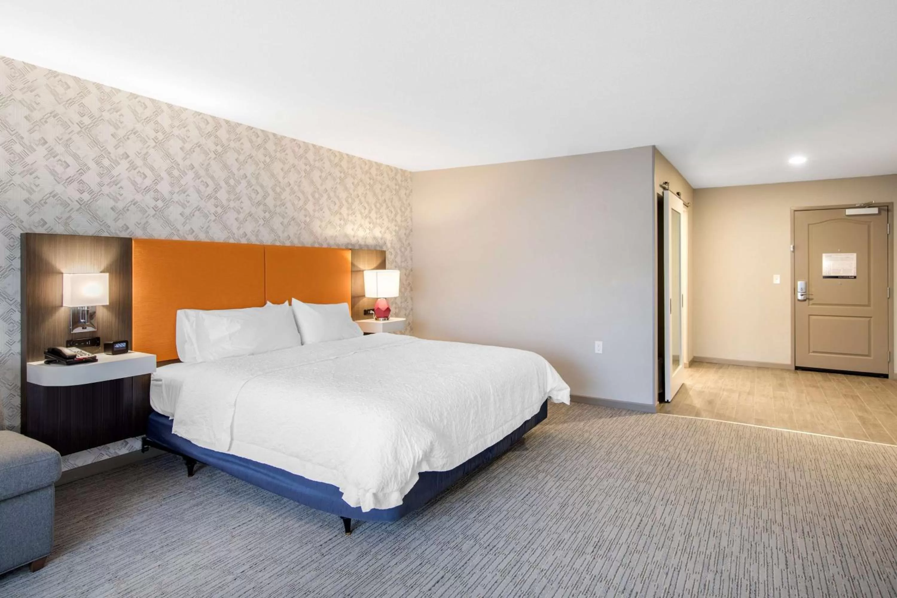 Bed in Hampton Inn & Suites Ruidoso Downs