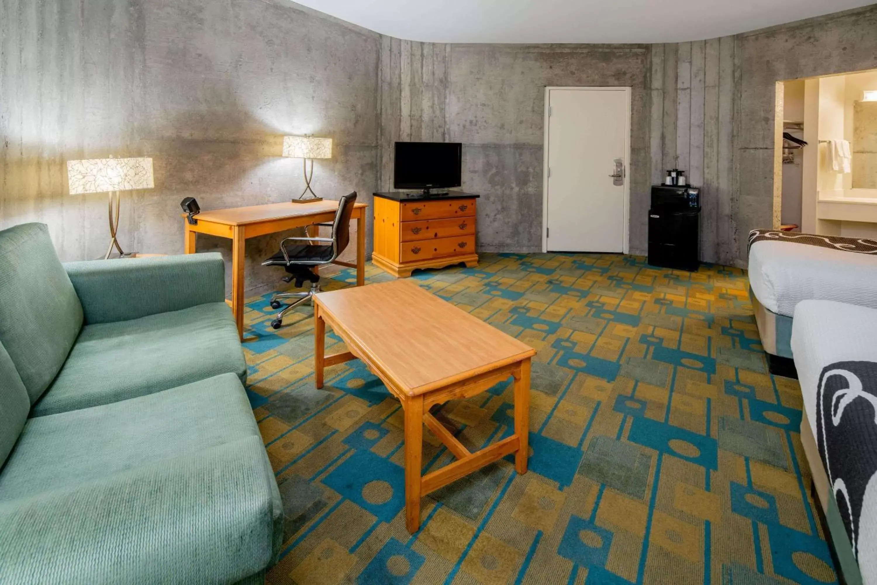 Executive Double Room with Two Double Beds - Non-Smoking in La Quinta Inn & Suites by Wyndham Irvine Spectrum Executive Double Room with Two Double Beds - Non-Smoking in La Quinta Inn & Suites by Wyndham Irvine Spectrum