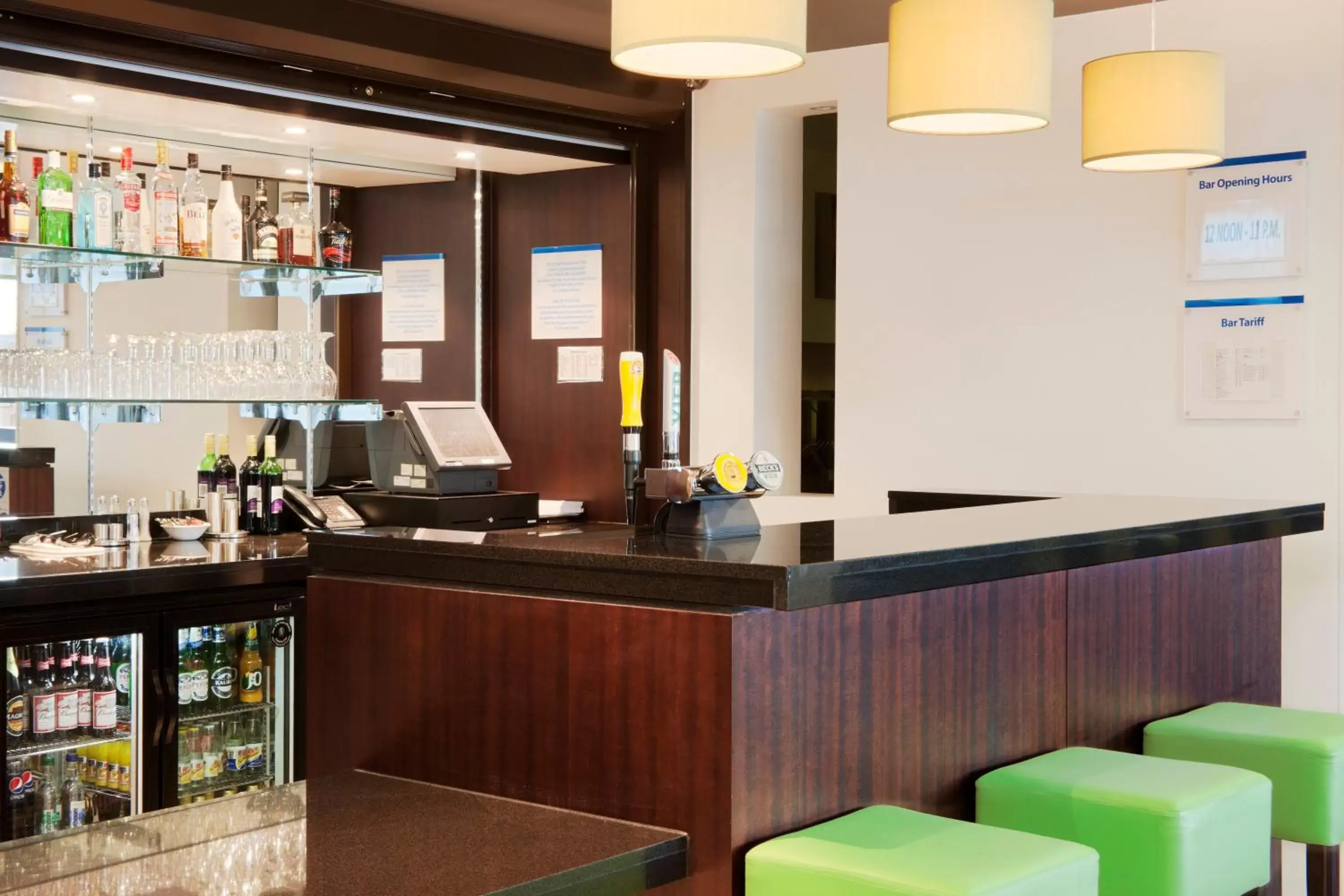 Lounge or bar, Lobby/Reception in Holiday Inn Express Cambridge Duxford M11 Jct 10, an IHG Hotel