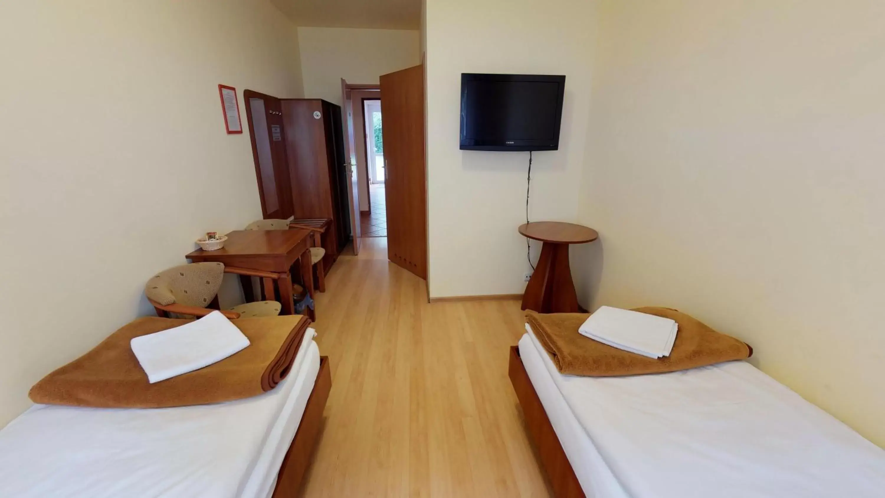 Twin Room in Noclegi Czarna Perła Twin Room in Noclegi Czarna Perła