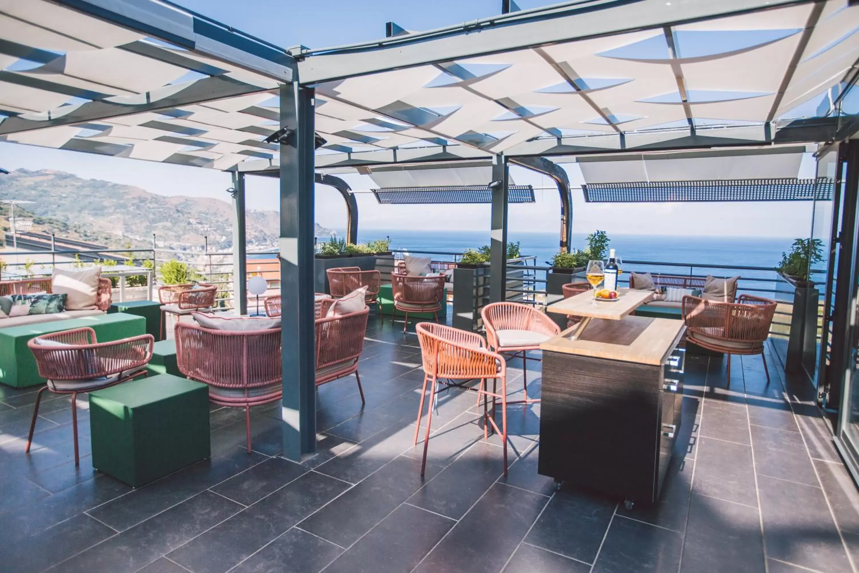 Lounge or bar, Restaurant/Places to Eat in Taormina Palace Hotel